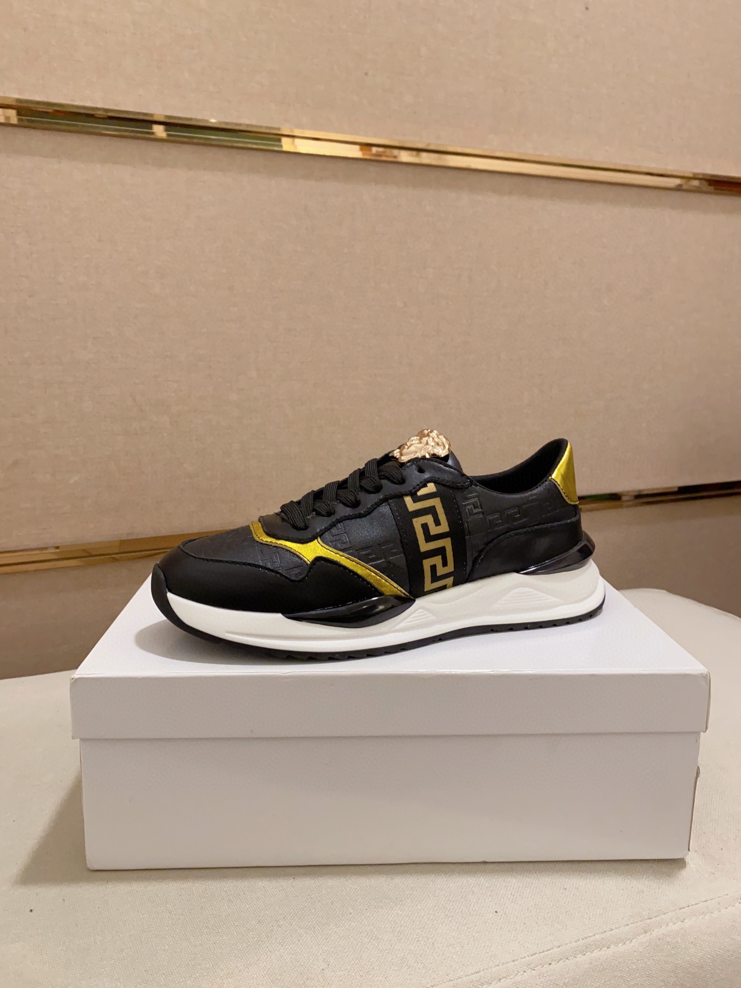versace casual sneakers in black and gold, sizes 38-44