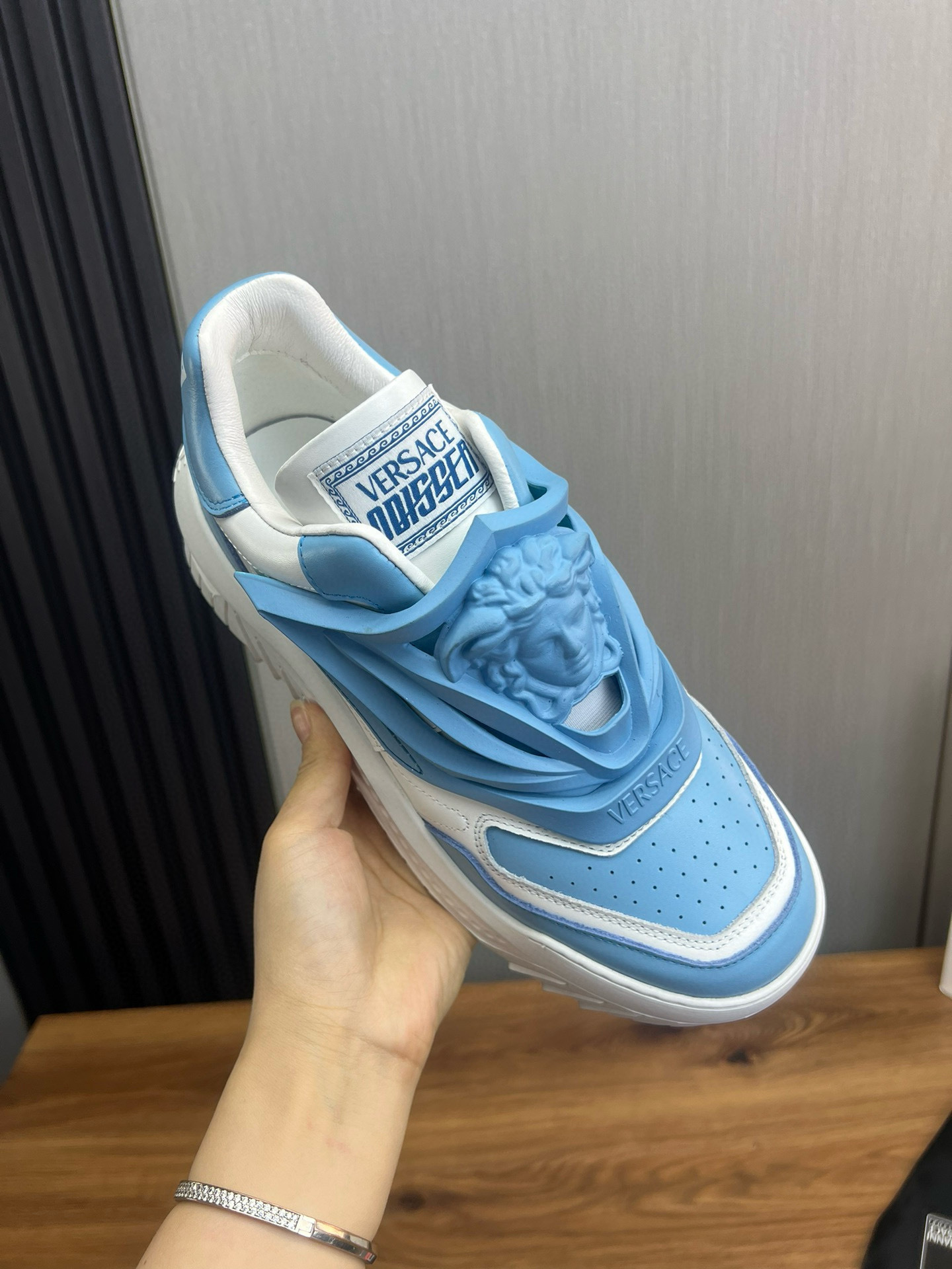 versace casual sneakers in blue/white - size 38/44 - Image 7