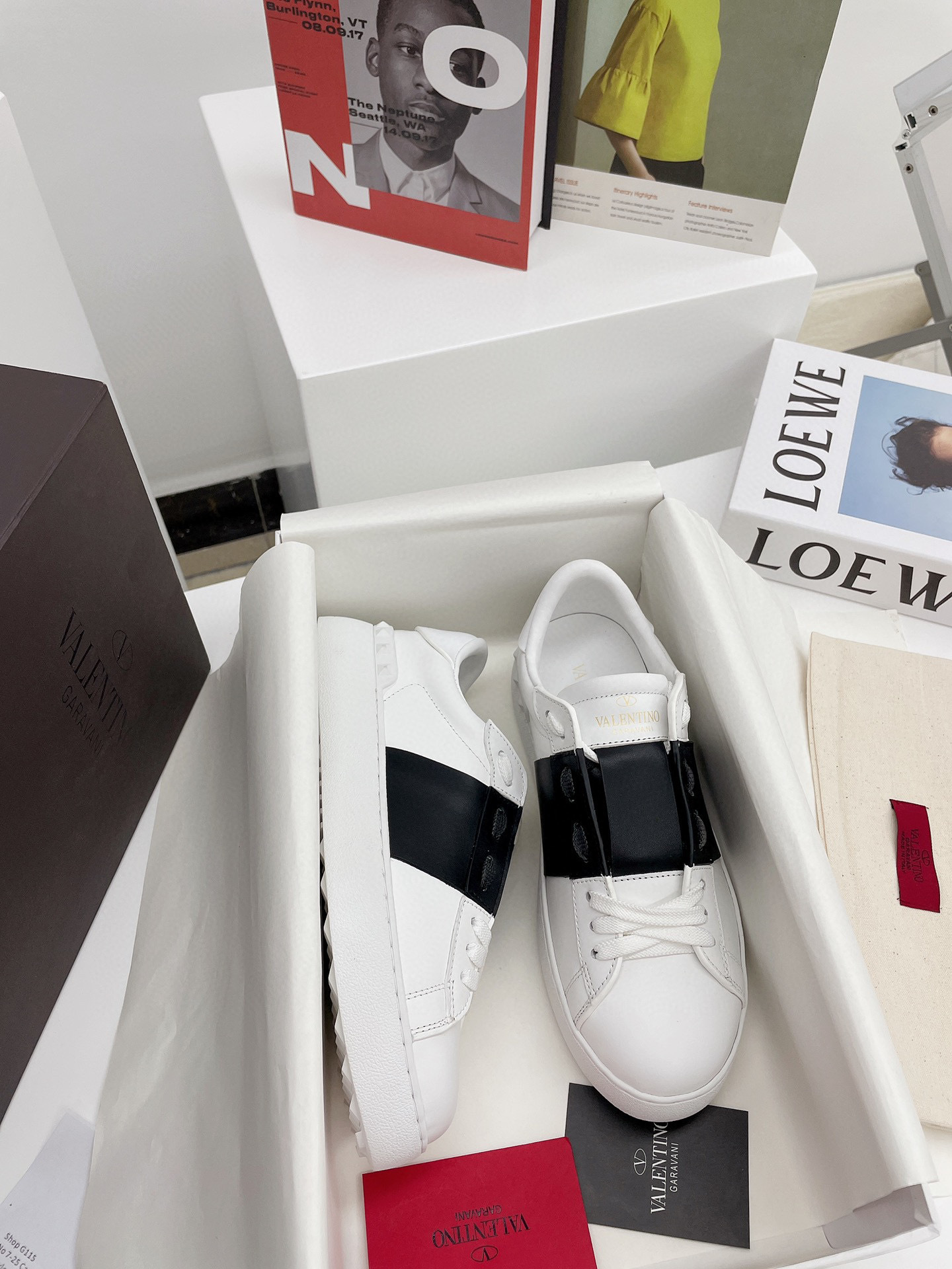 valentino unisex sneakers 35-44 - stylish and comfortable - Image 7