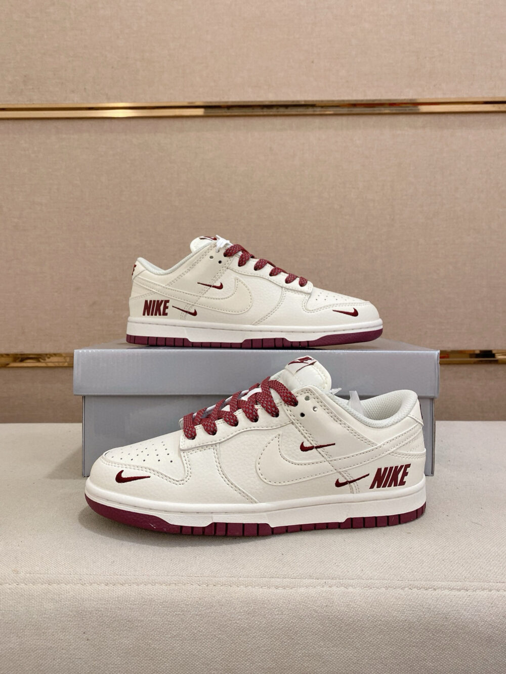 nike dunk low 'l' collaboration - size 35/44 - Image 7