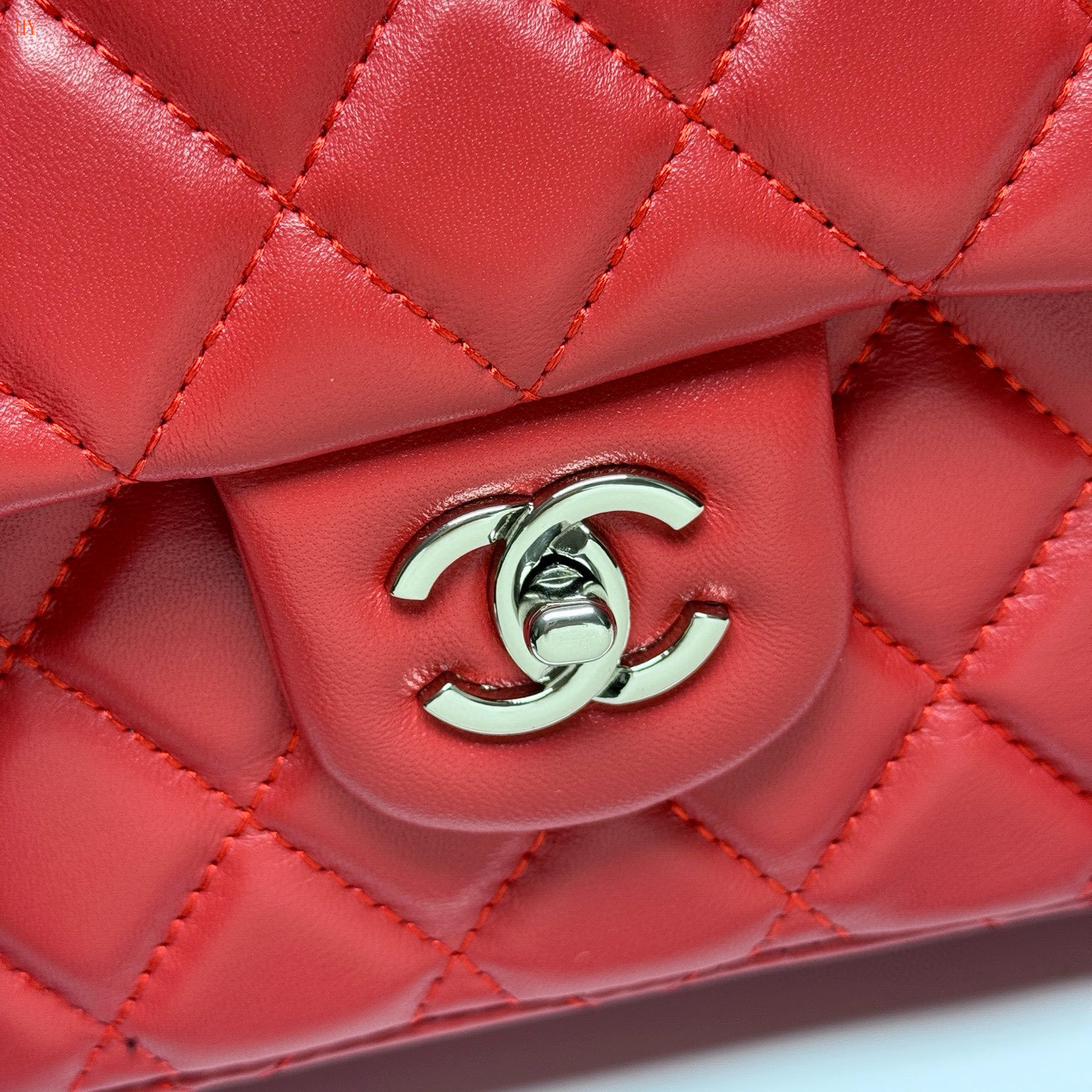 chanel red quilted flap bag - 33*22*9.2 cm - Image 7