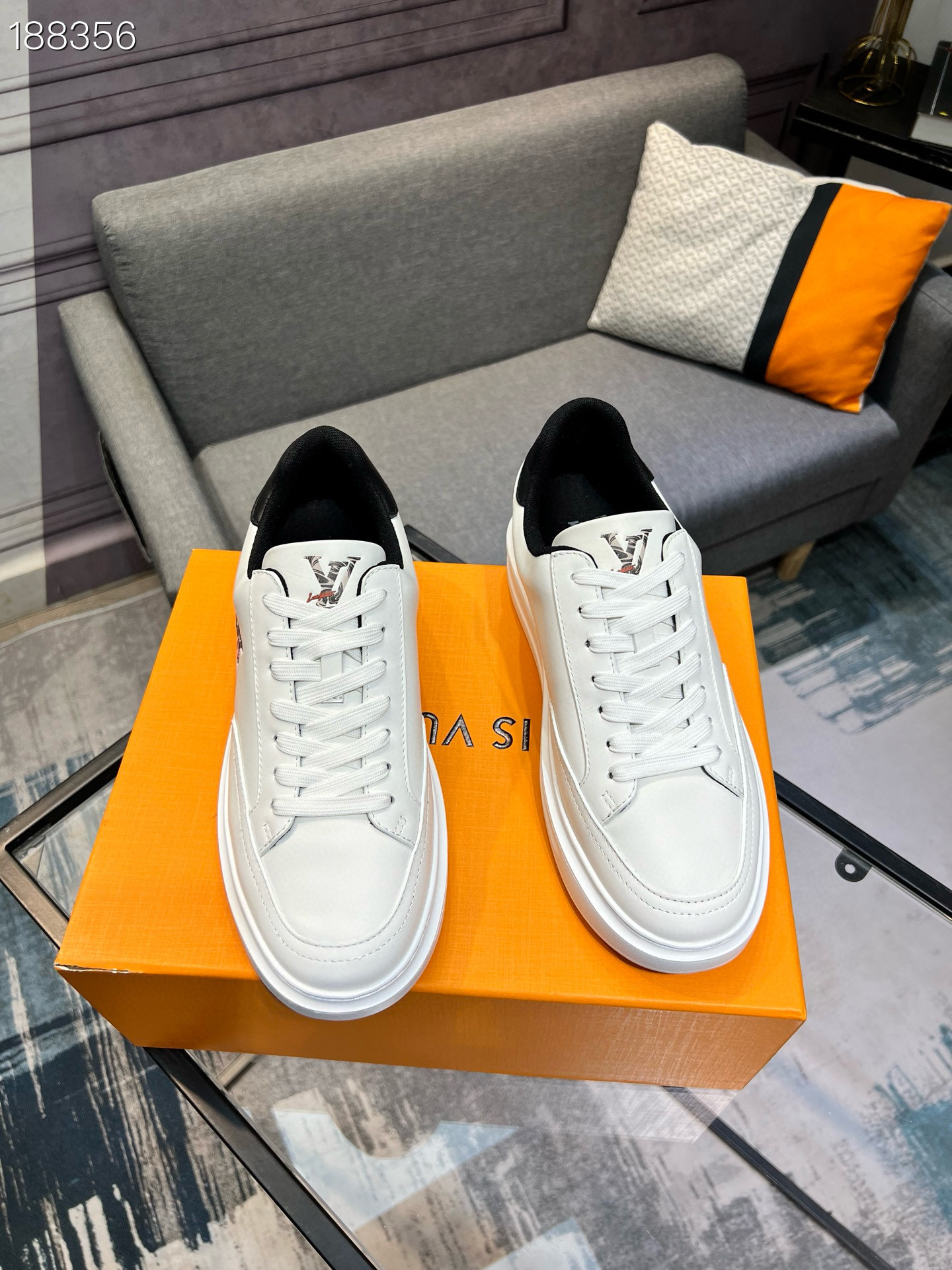 louis vuitton l 39-44 lyt350 white sneakers - Image 7