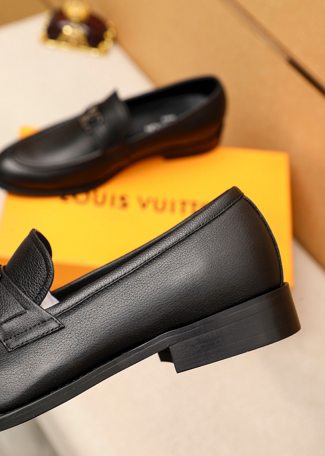 louis vuitton leather loafers size 39-44 - Image 7