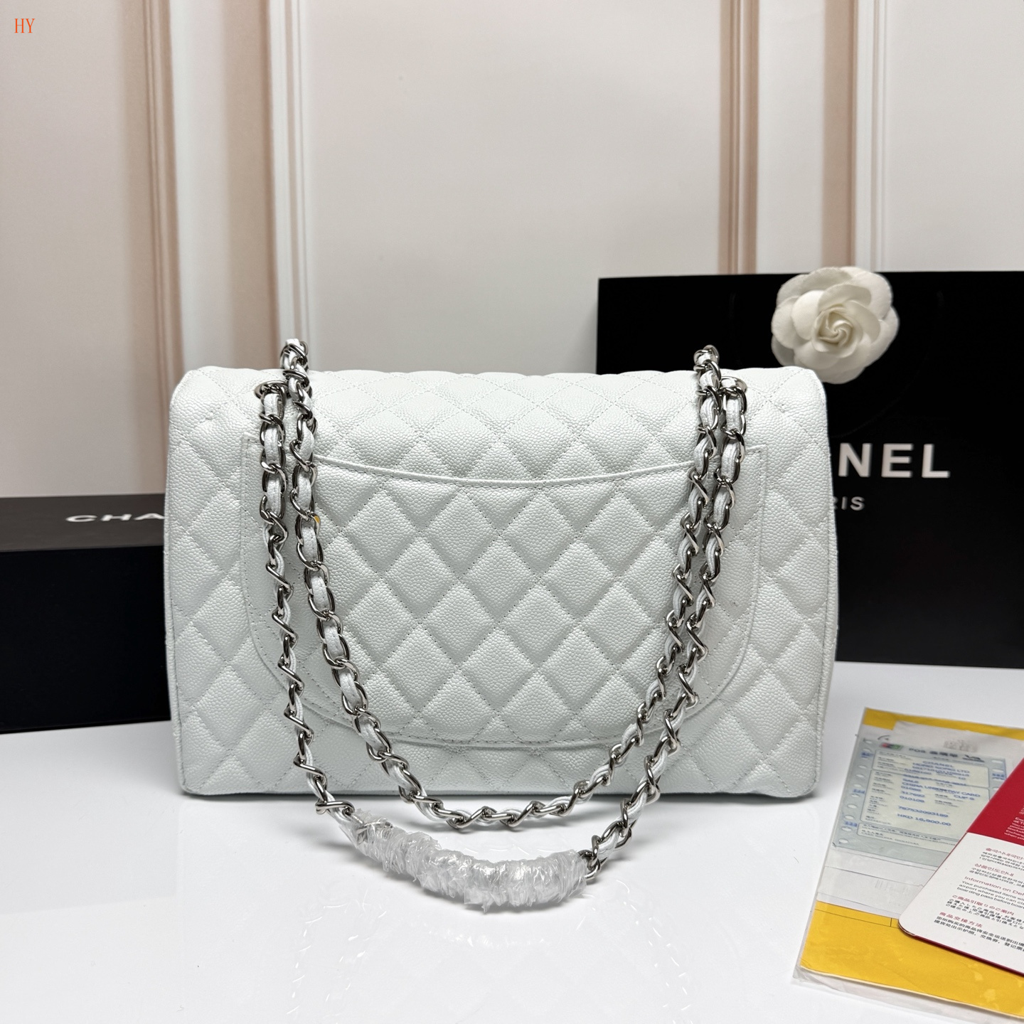 chanel quilted white handbag 33x22x9 cm - model 2325082 - Image 3