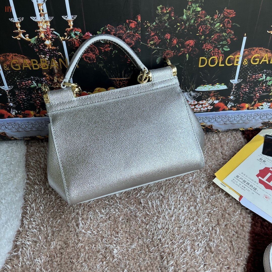 dolce & gabbana silver handbag 20*17*7 cm - 532003 - Image 7