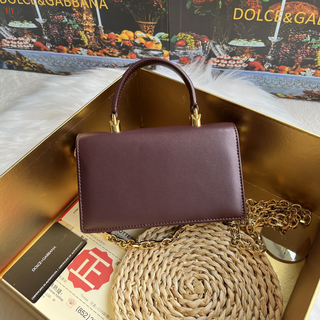 dolce & gabbana dg logo mini bag - 18x10x5 cm - Image 7