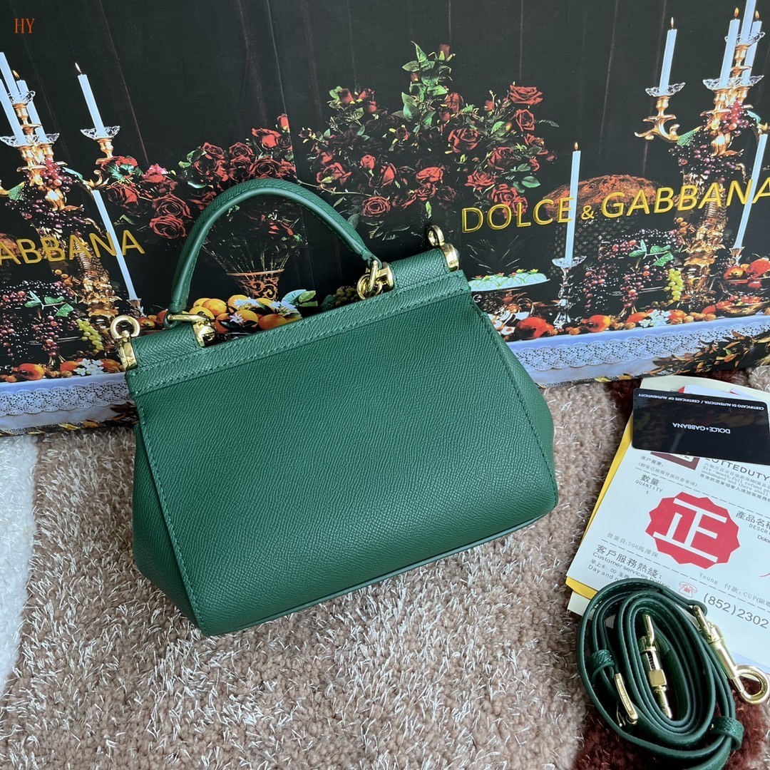 dolce & gabbana green handbag 20*17*7 cm - Image 7