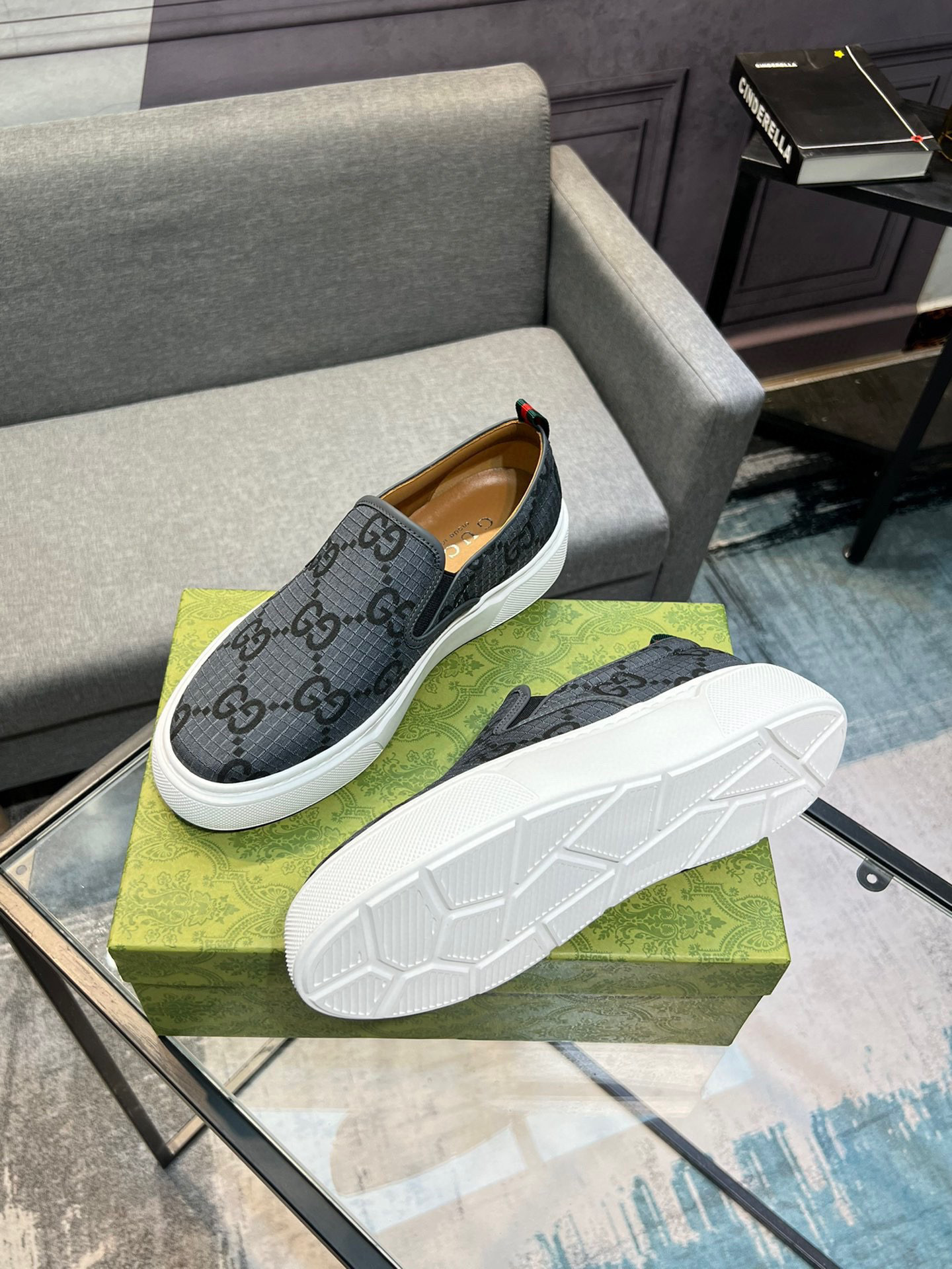 gucci g slip-on shoes size 38-44 8060210 - Image 7