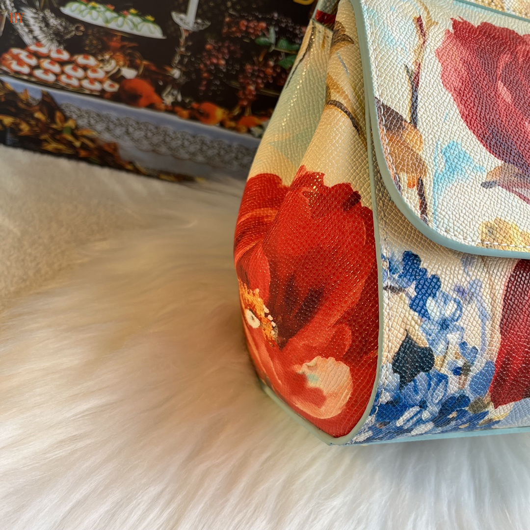 dolce & gabbana floral handbag 25*20*12.5 cm - Image 7