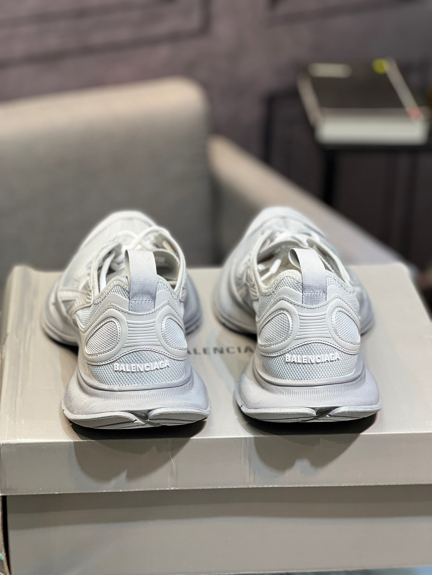 balenciaga unisex sneakers size 35-44 in white - Image 7