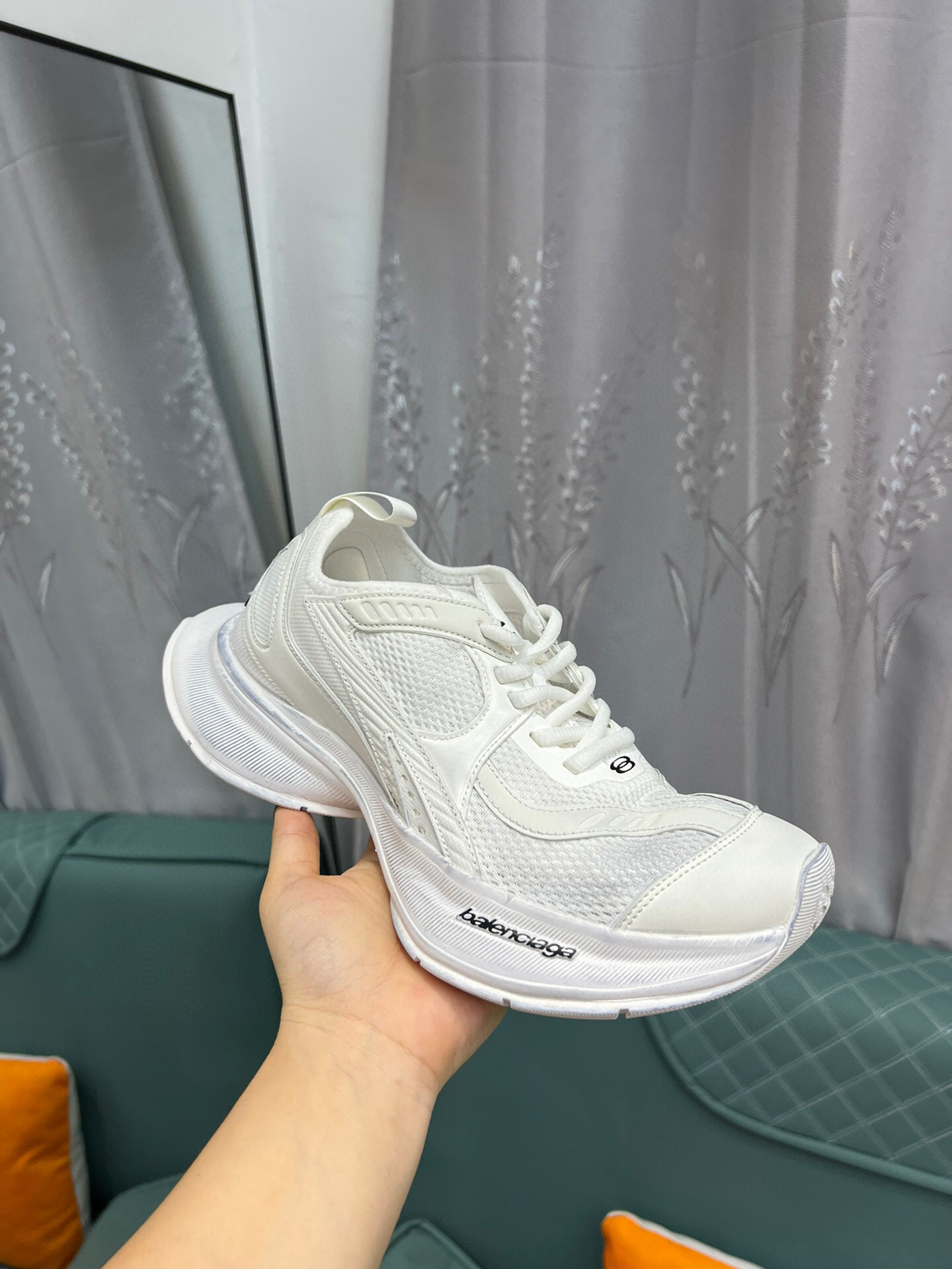 balenciaga white sneakers for couples - sizes 35-44 - Image 7