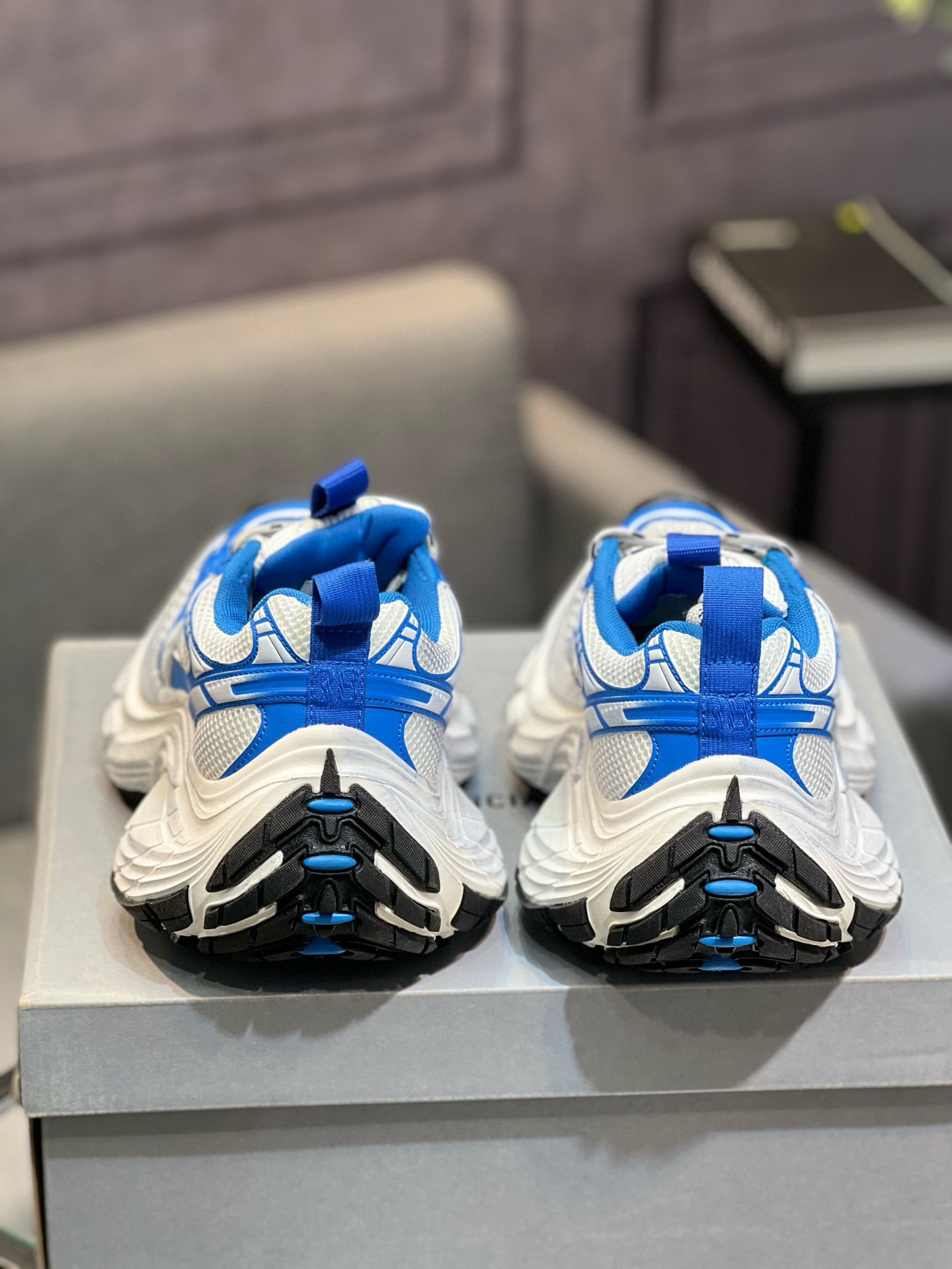 balenciaga unisex sneakers in blue/white - size 35/46 - Image 7