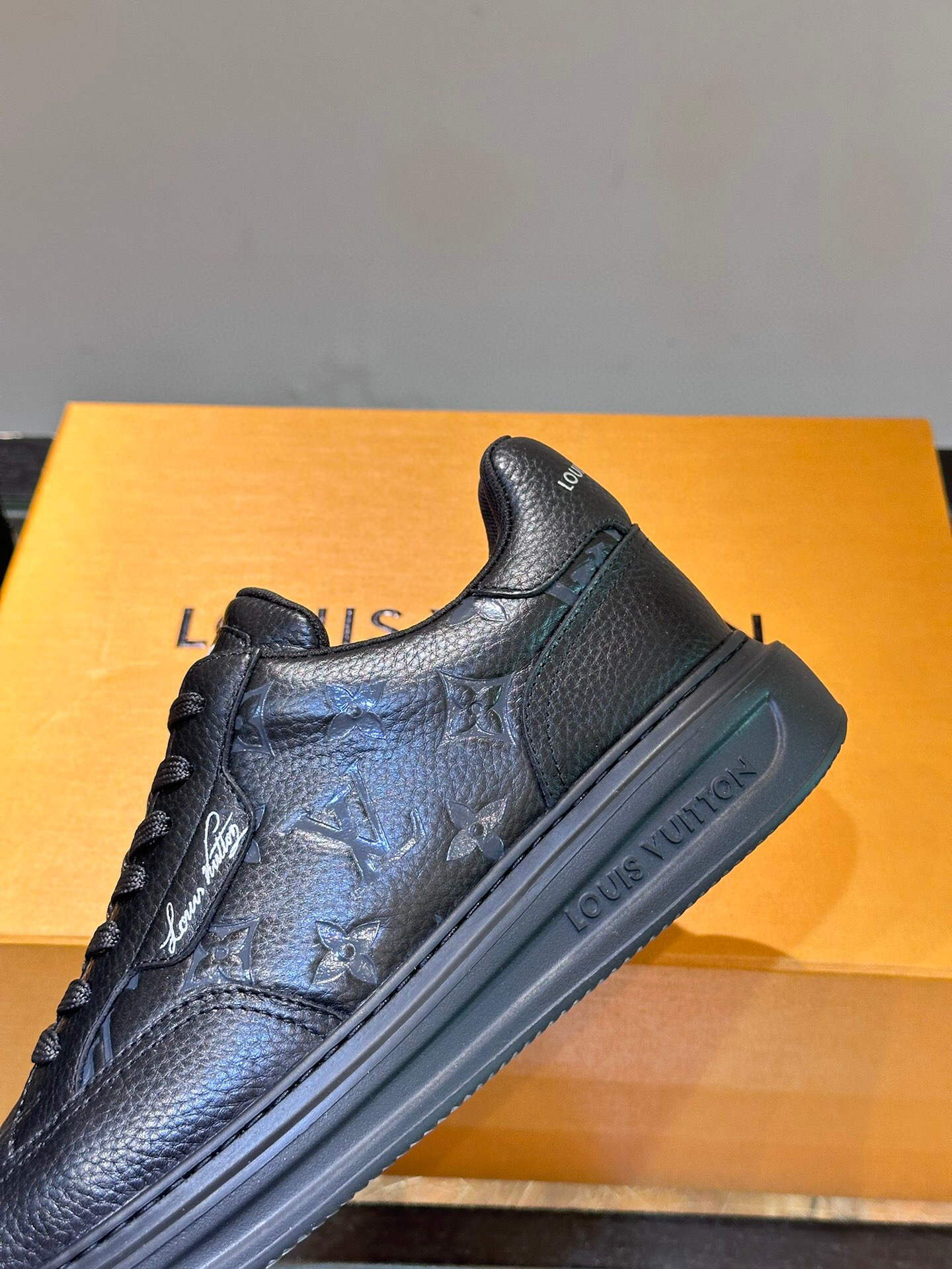 louis vuitton l casual shoes 38-44 - Image 7