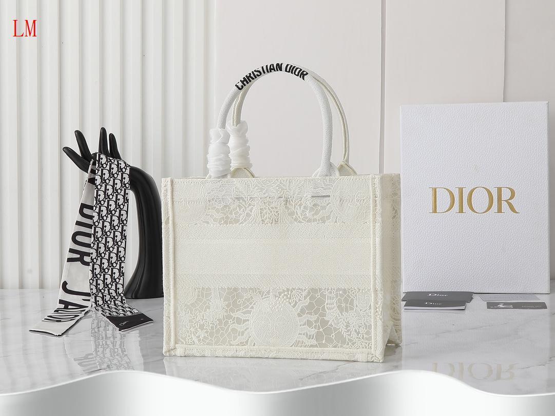 dior 26.5x21x14 cm white lace tote bag - Image 7
