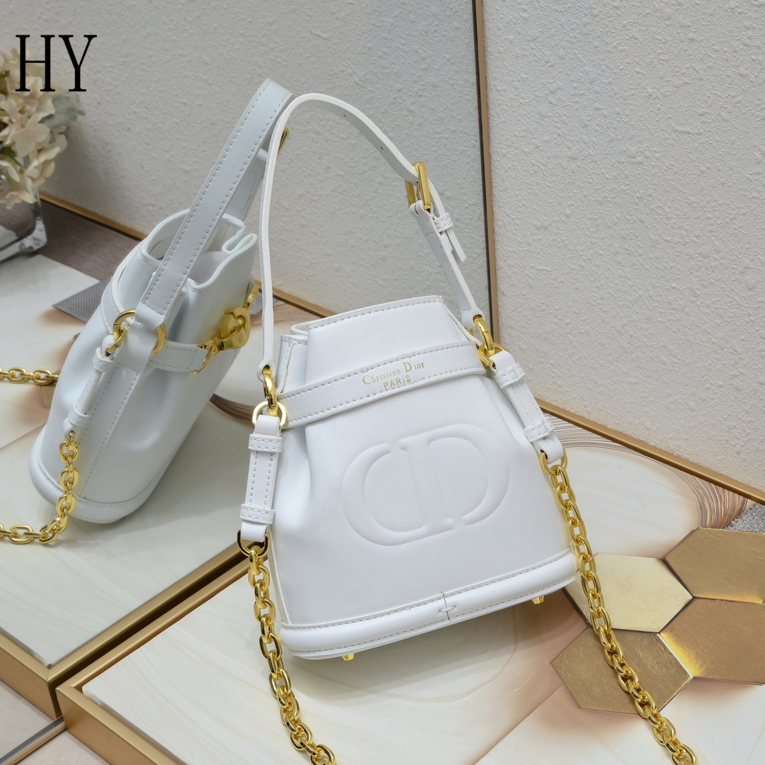 dior white bucket bag with gold chain - 17x7x18 cm - Image 7