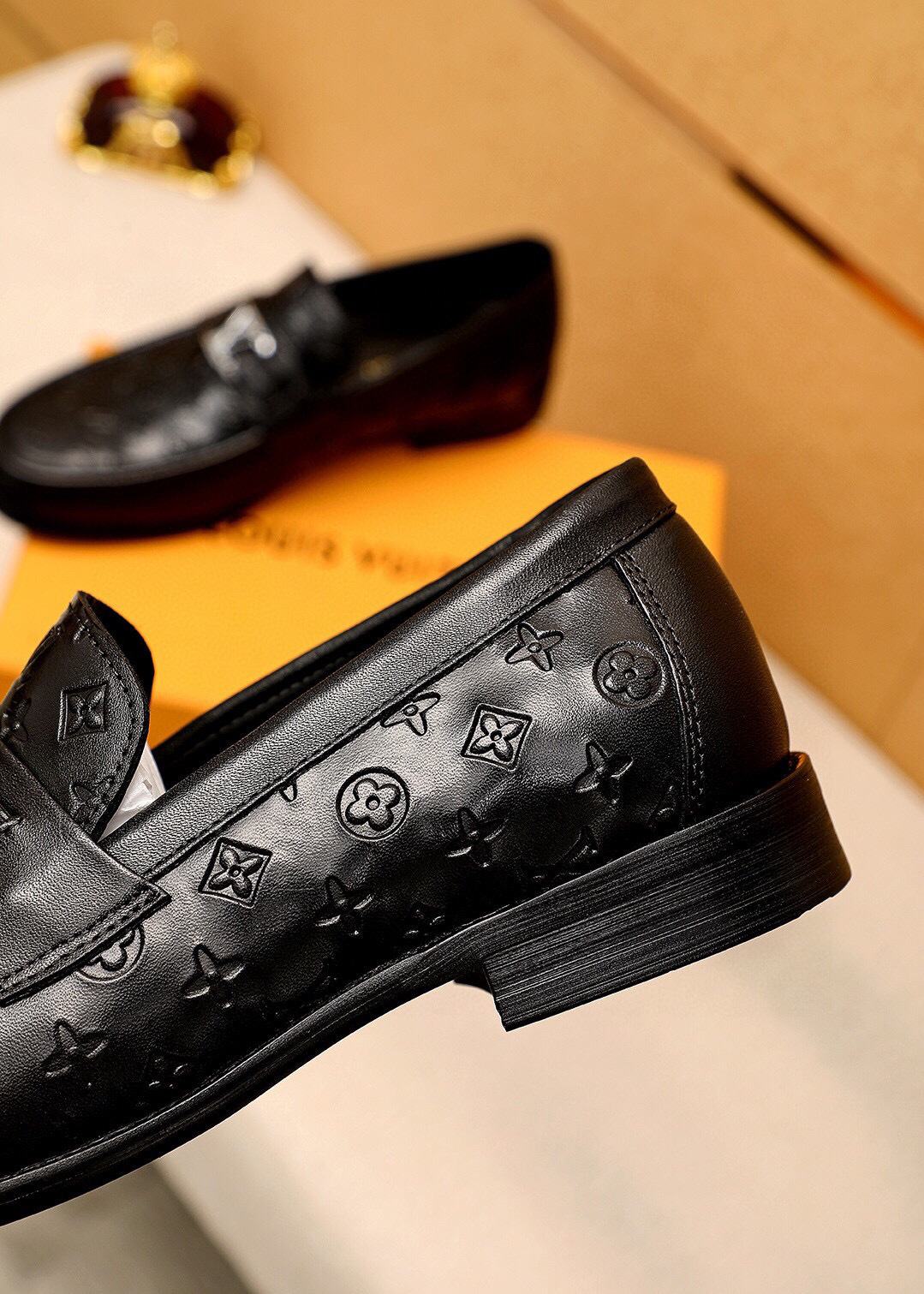 louis vuitton black leather loafers size 38-44 - Image 7