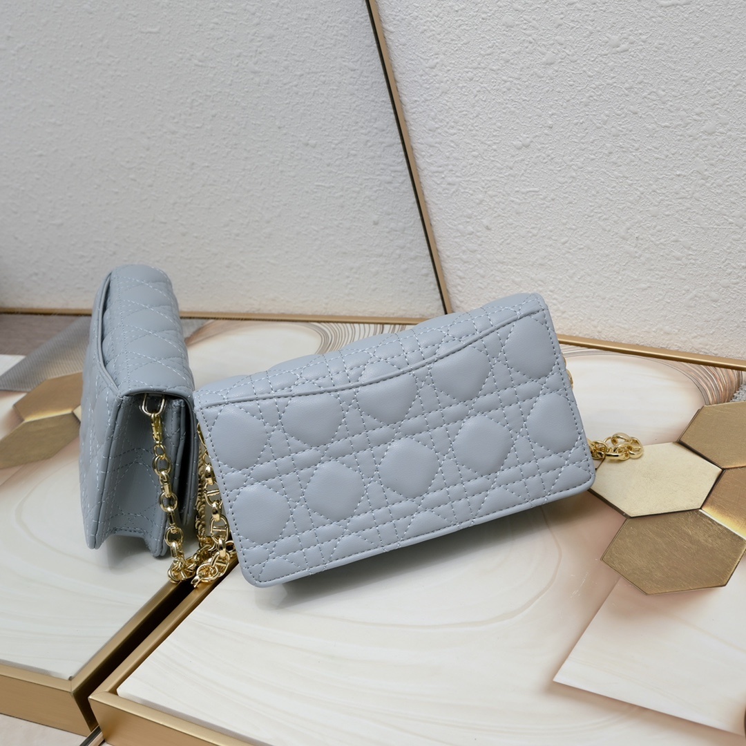 dior quilted wallet on chain - light gray, 20 x 11.5 x 3.5 cm - Image 7