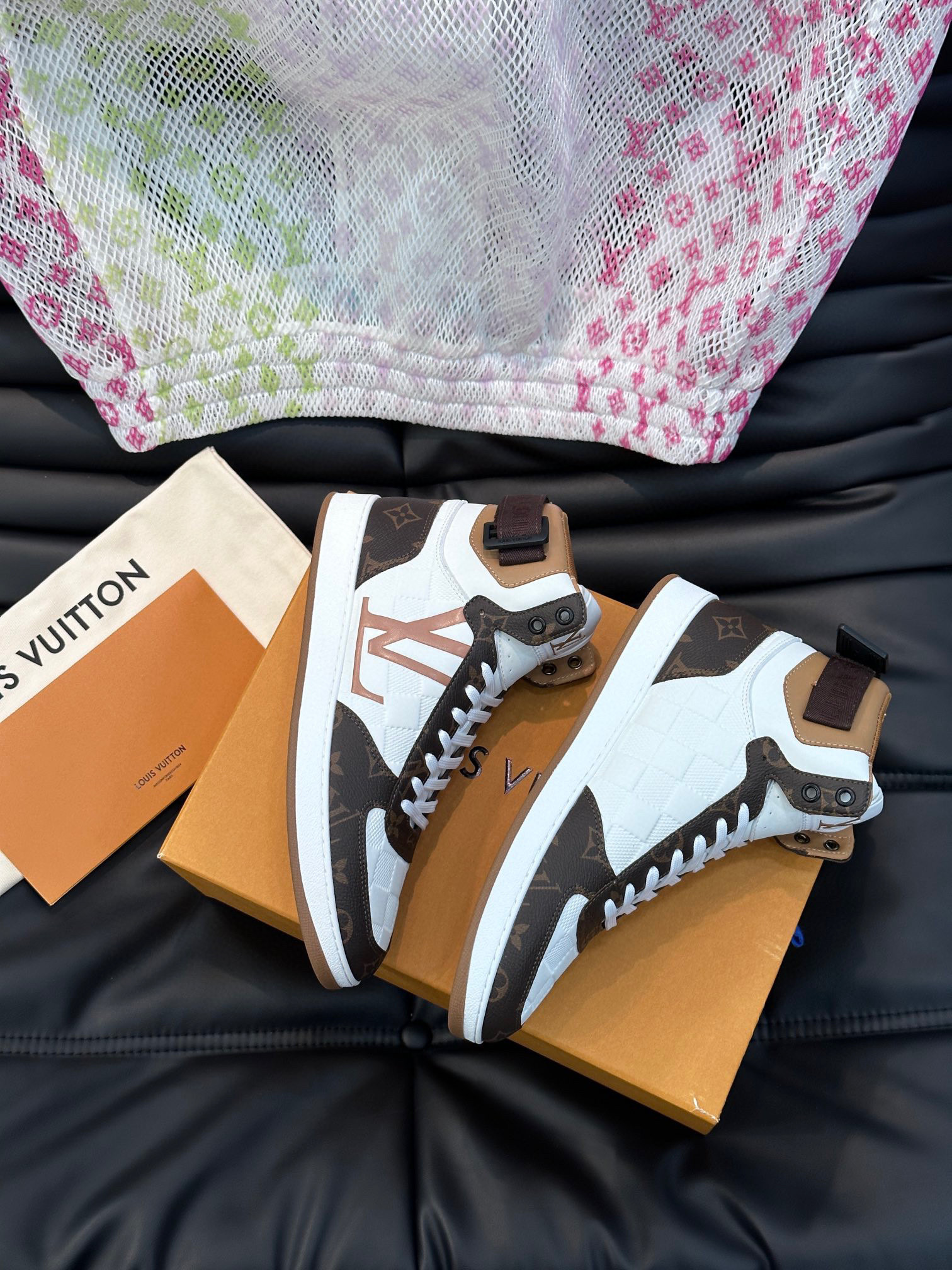 louis vuitton high-top sneakers 38-44 - Image 7