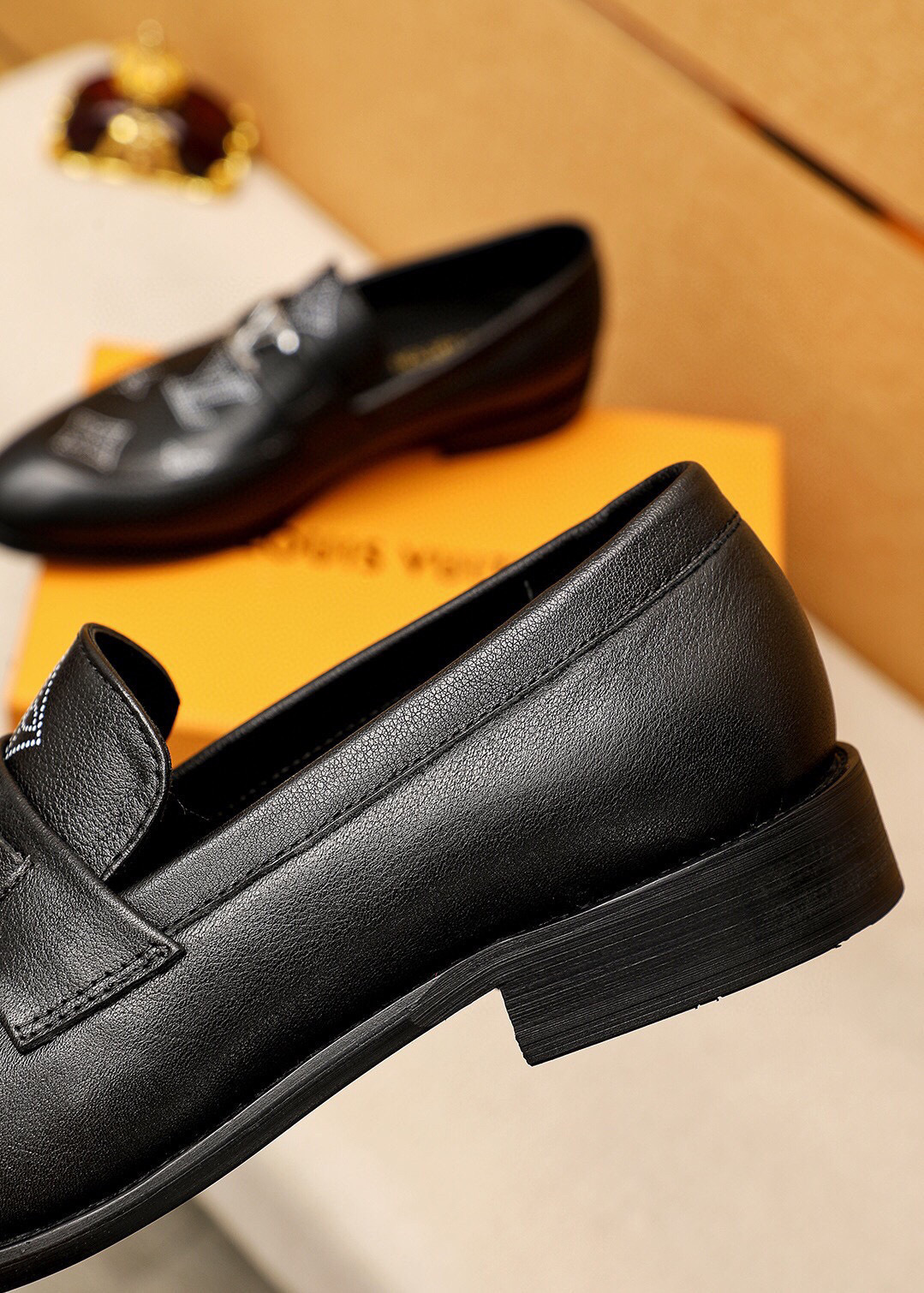 louis vuitton black leather loafers size 38-44 - Image 7