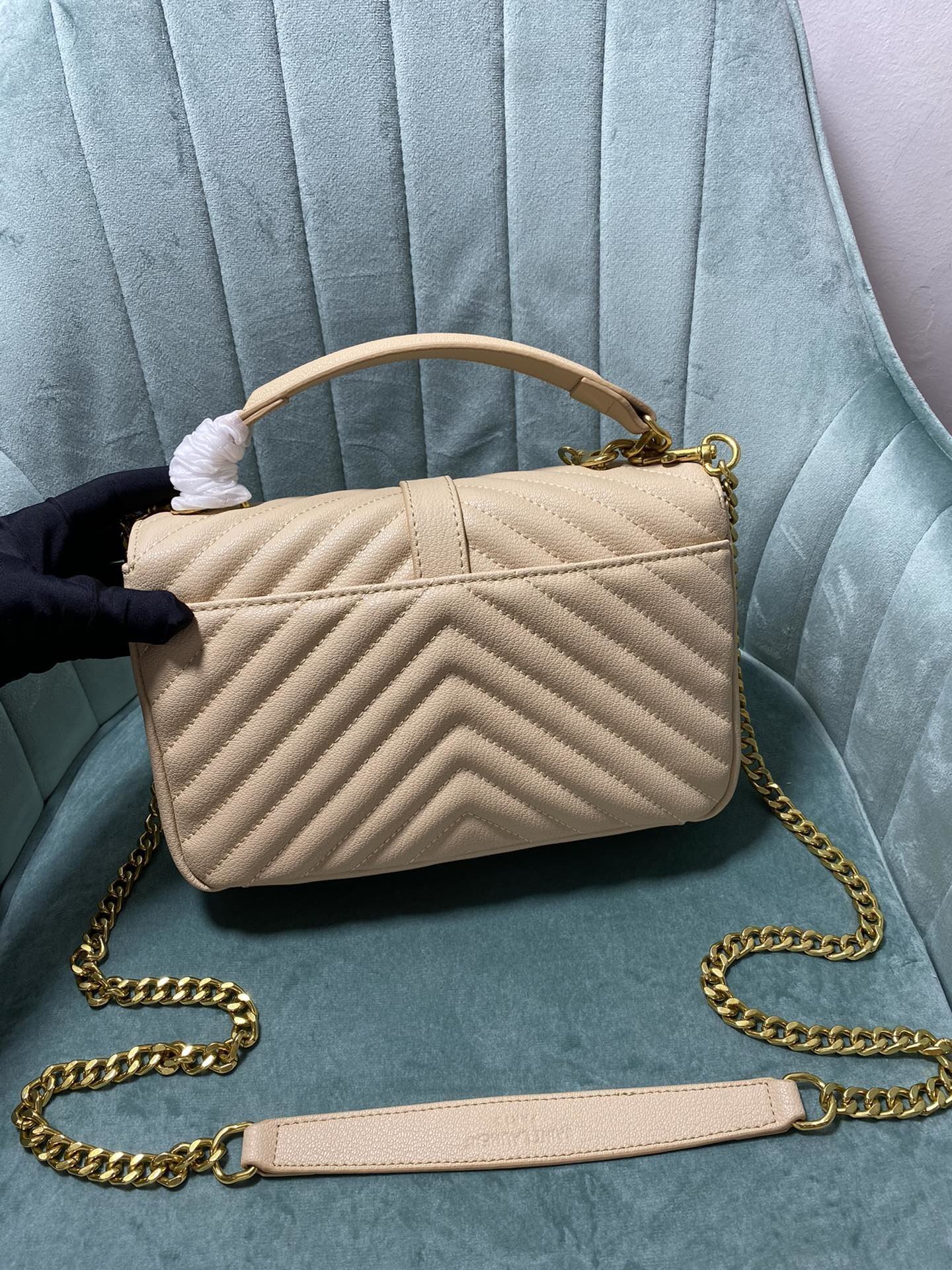 yves saint laurent quilted handbag - 24x18x8.5 cm - Image 7