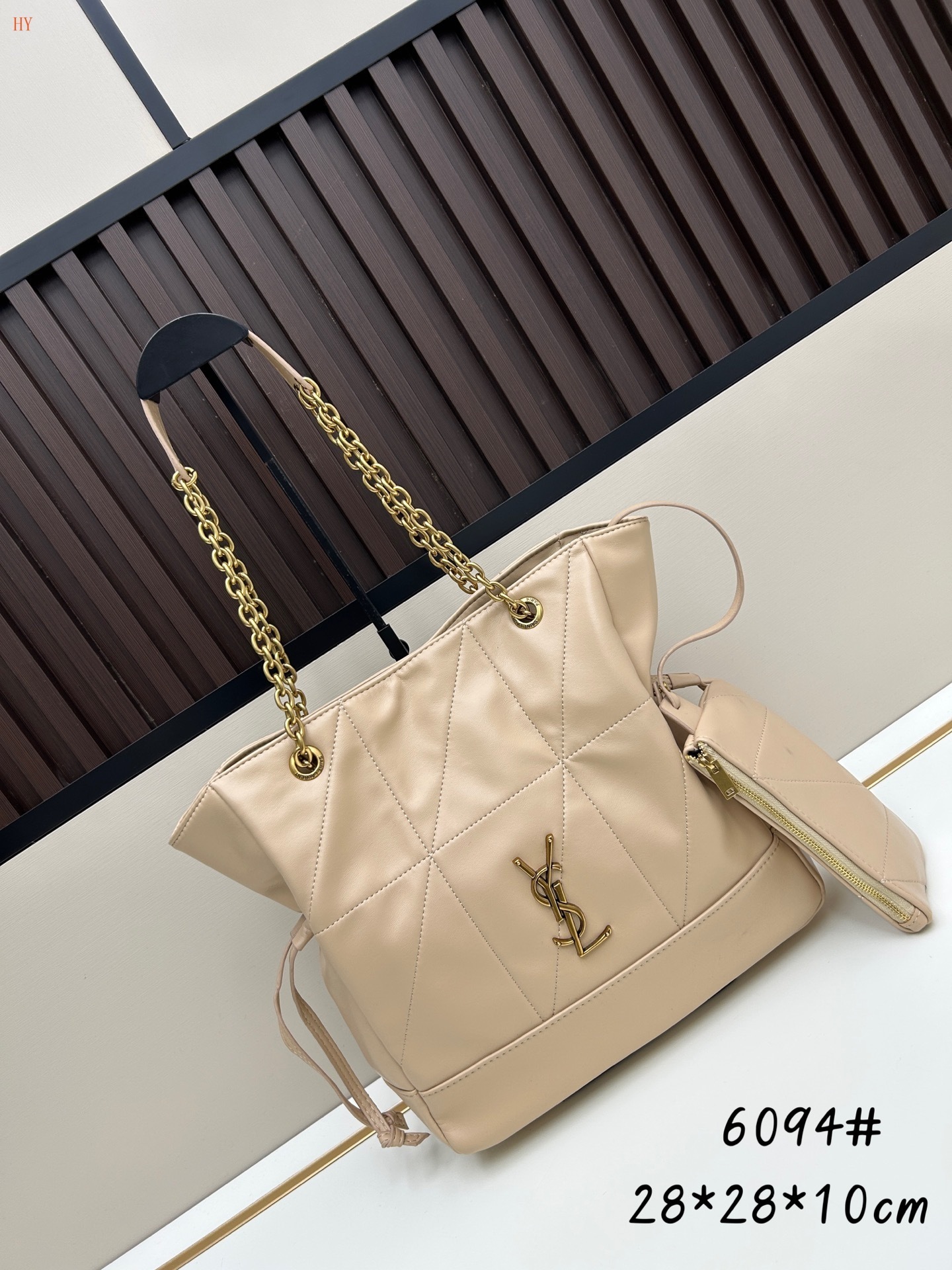 yves saint laurent quilted tote bag - 28x28x10 cm