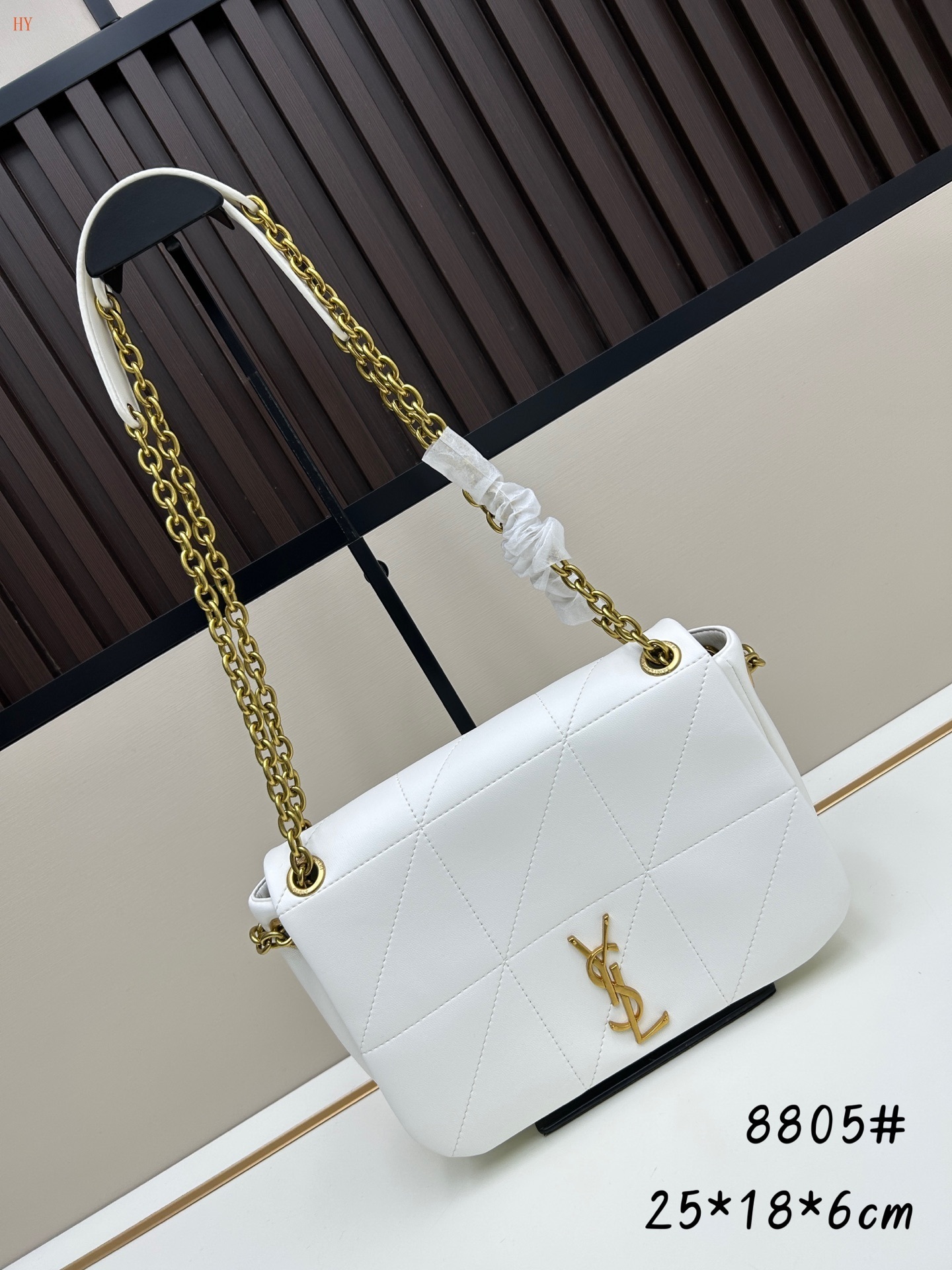 yves saint laurent white quilted handbag 25*18*6 cm