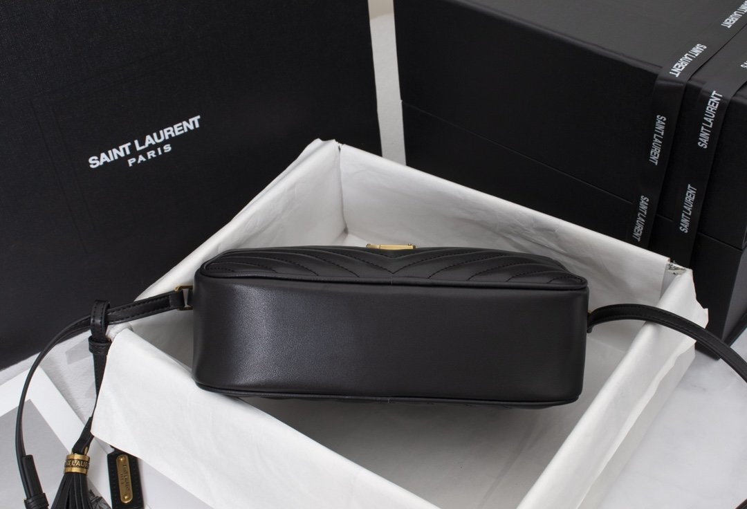yves saint laurent black quilted crossbody bag 23x16x6 - Image 7