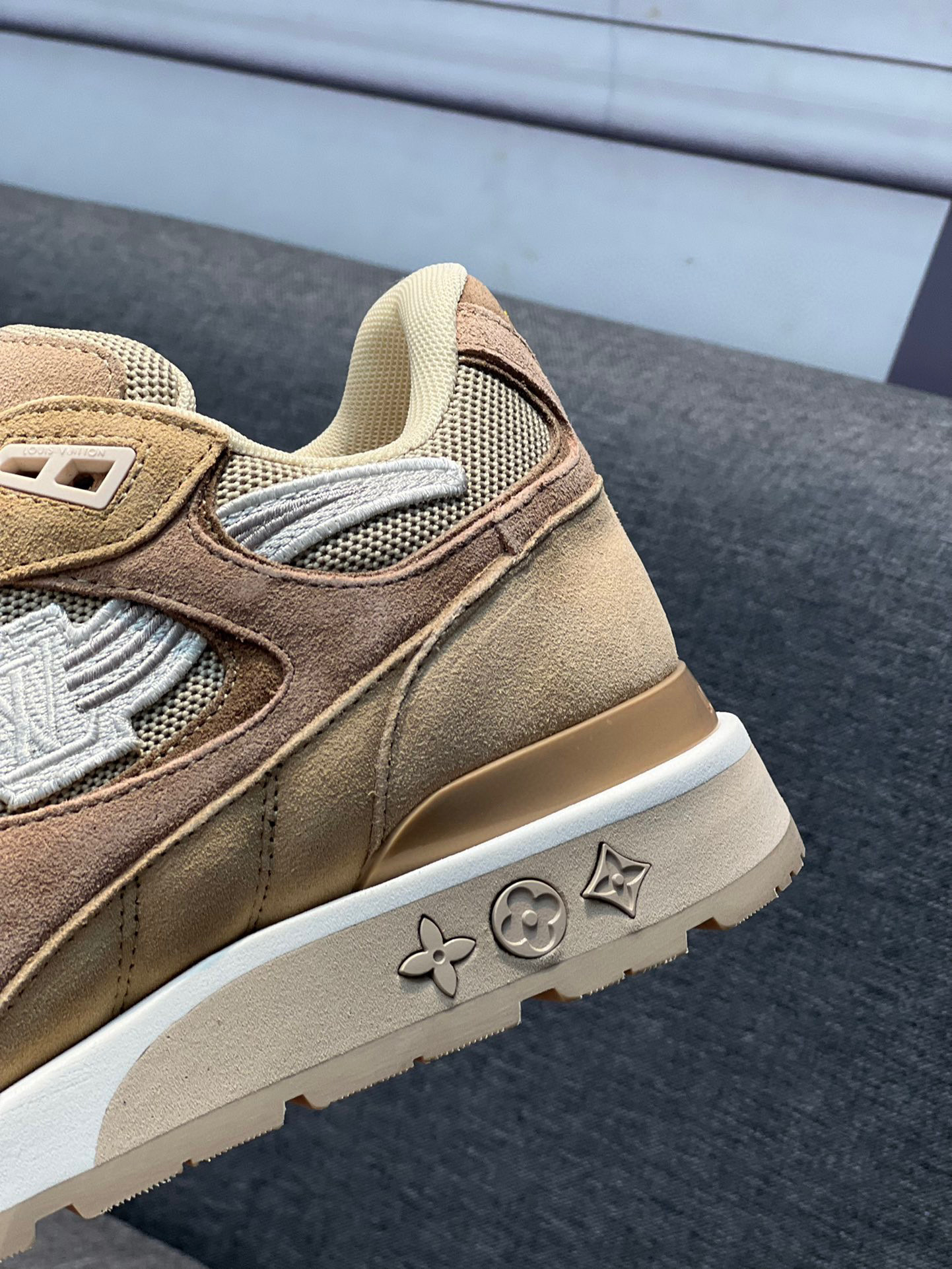 louis vuitton l casual shoes size 38-44 - Image 7