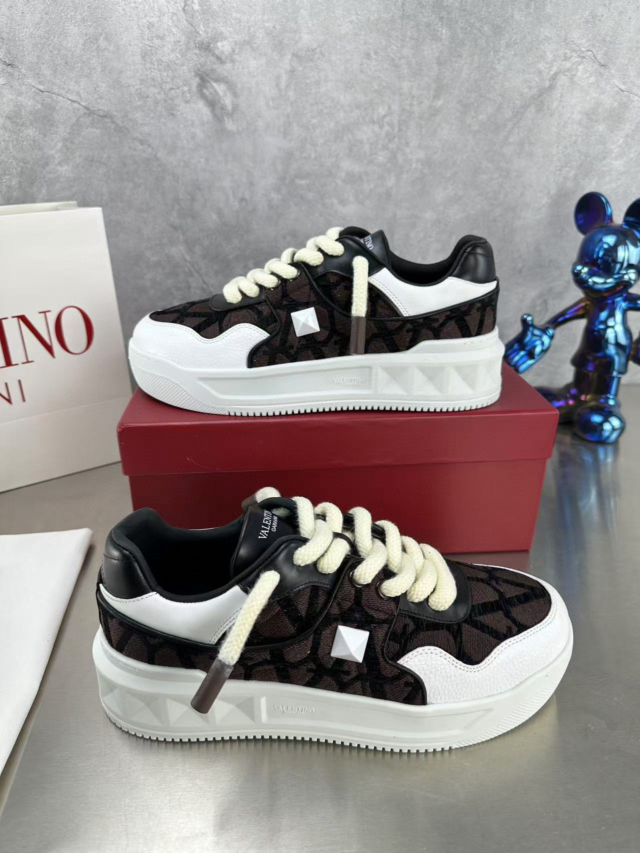 valentino couple sneakers 35/44 8063370 - Image 7