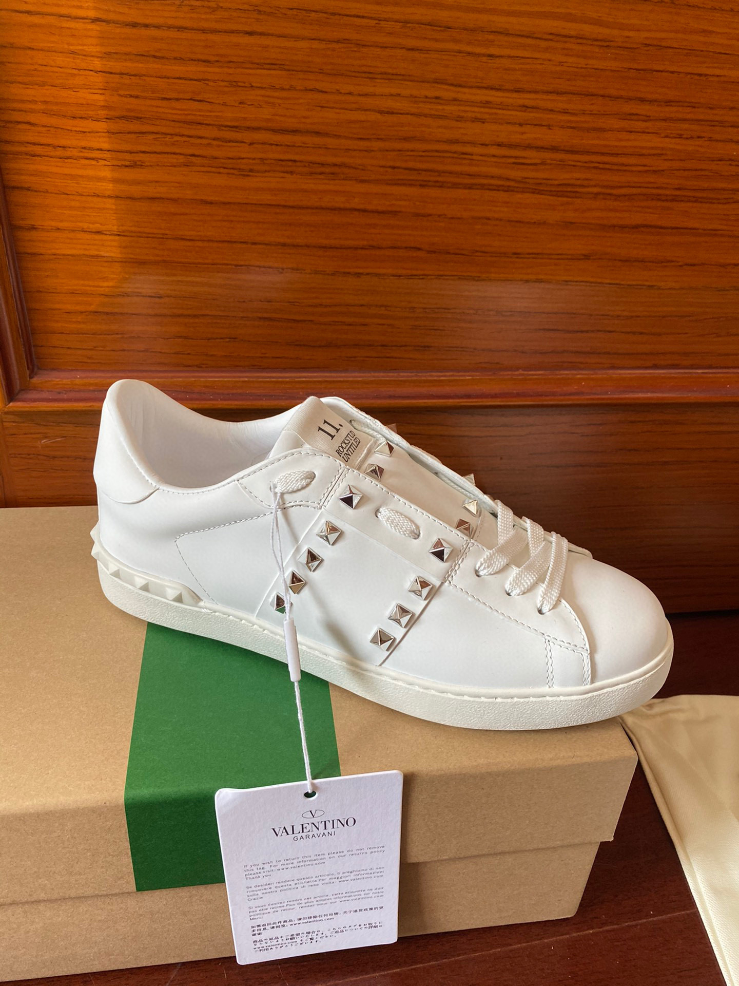 valentino unisex sneakers 35-44 - white with studs - Image 7