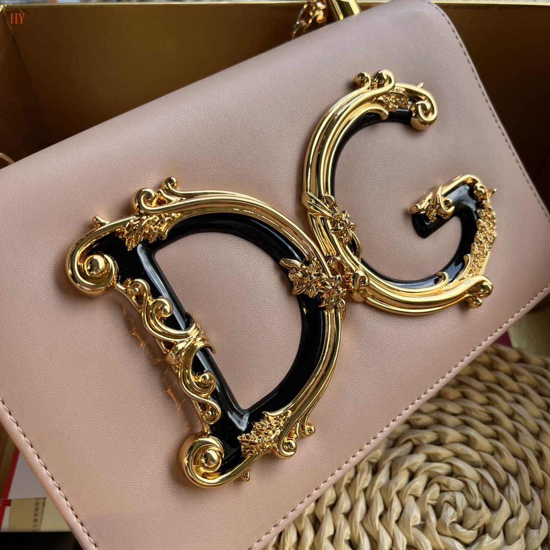 dolce & gabbana dg logo pink handbag 21*15*4 - Image 8