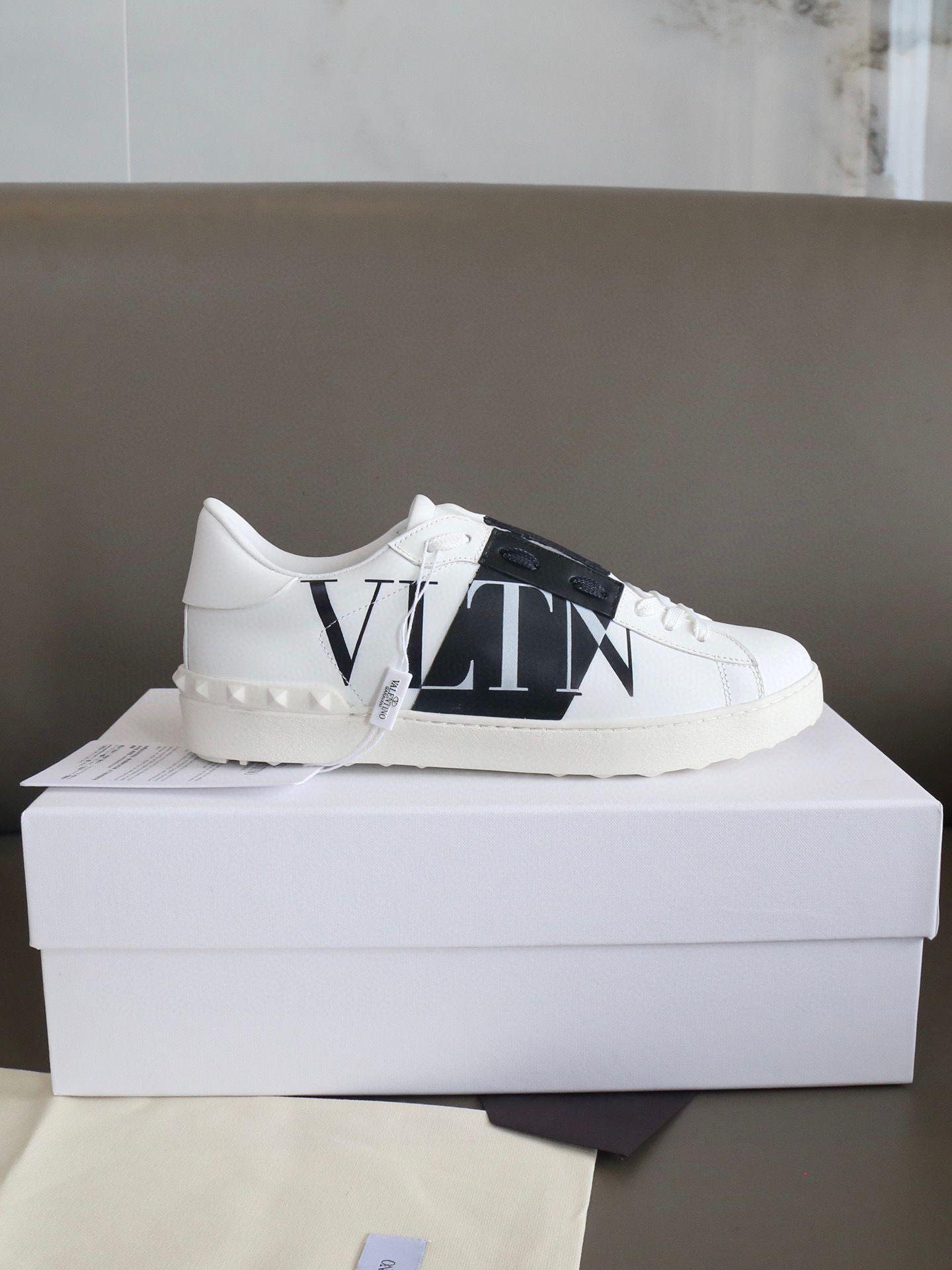 valentino vltn couples sneakers - sizes 35-44 - Image 8