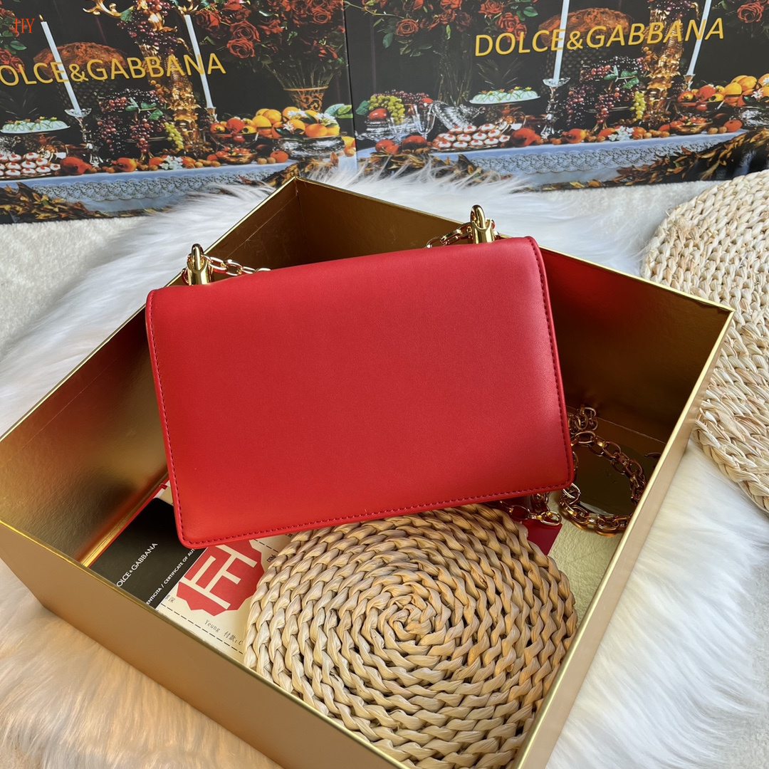 dolce & gabbana red dg logo bag 21x15x4 cm - Image 8