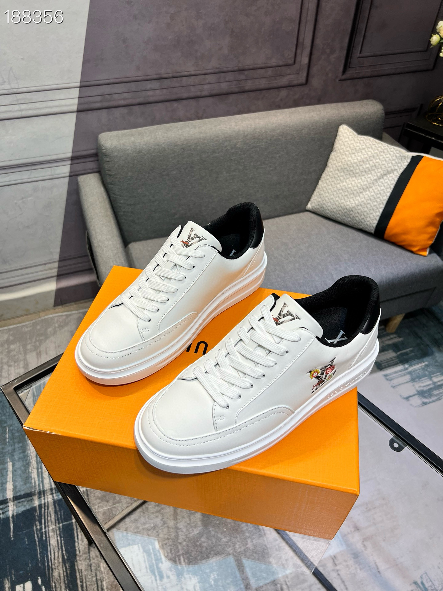 louis vuitton l 39-44 lyt350 white sneakers