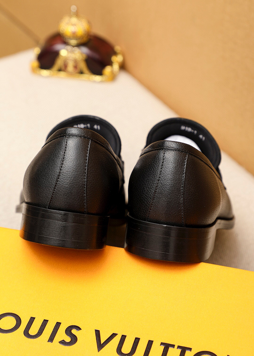 louis vuitton leather loafers size 39-44 - Image 8