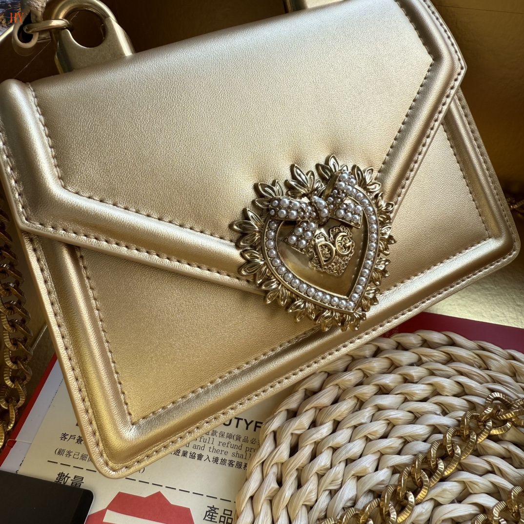 dolce & gabbana gold heart bag 19*13*4.5, model 532024 - Image 8