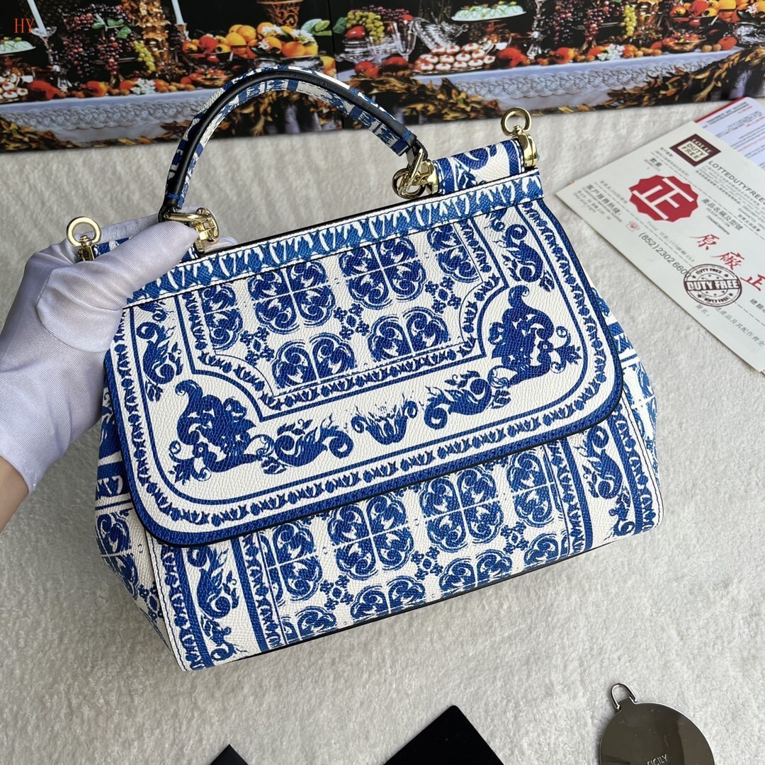 dolce & gabbana blue and white printed handbag 25*20*12.5 cm - Image 8
