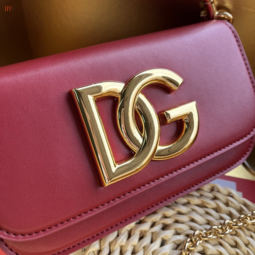 dolce & gabbana dg logo red handbag 19*11*5 cm - Image 8