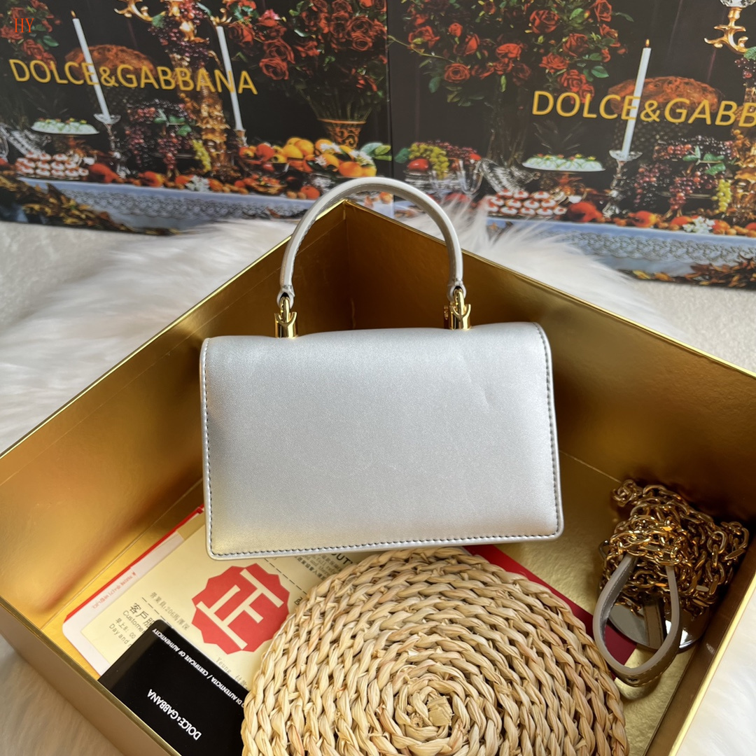 dolce & gabbana dg logo mini bag - 18x10x5 cm - Image 8