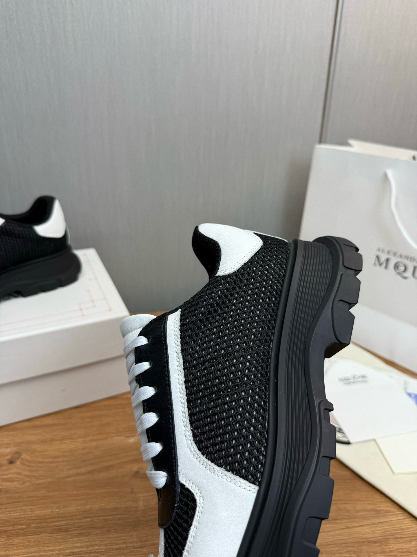 alexander mcqueen couples sneakers 35/44 - black & white - Image 8