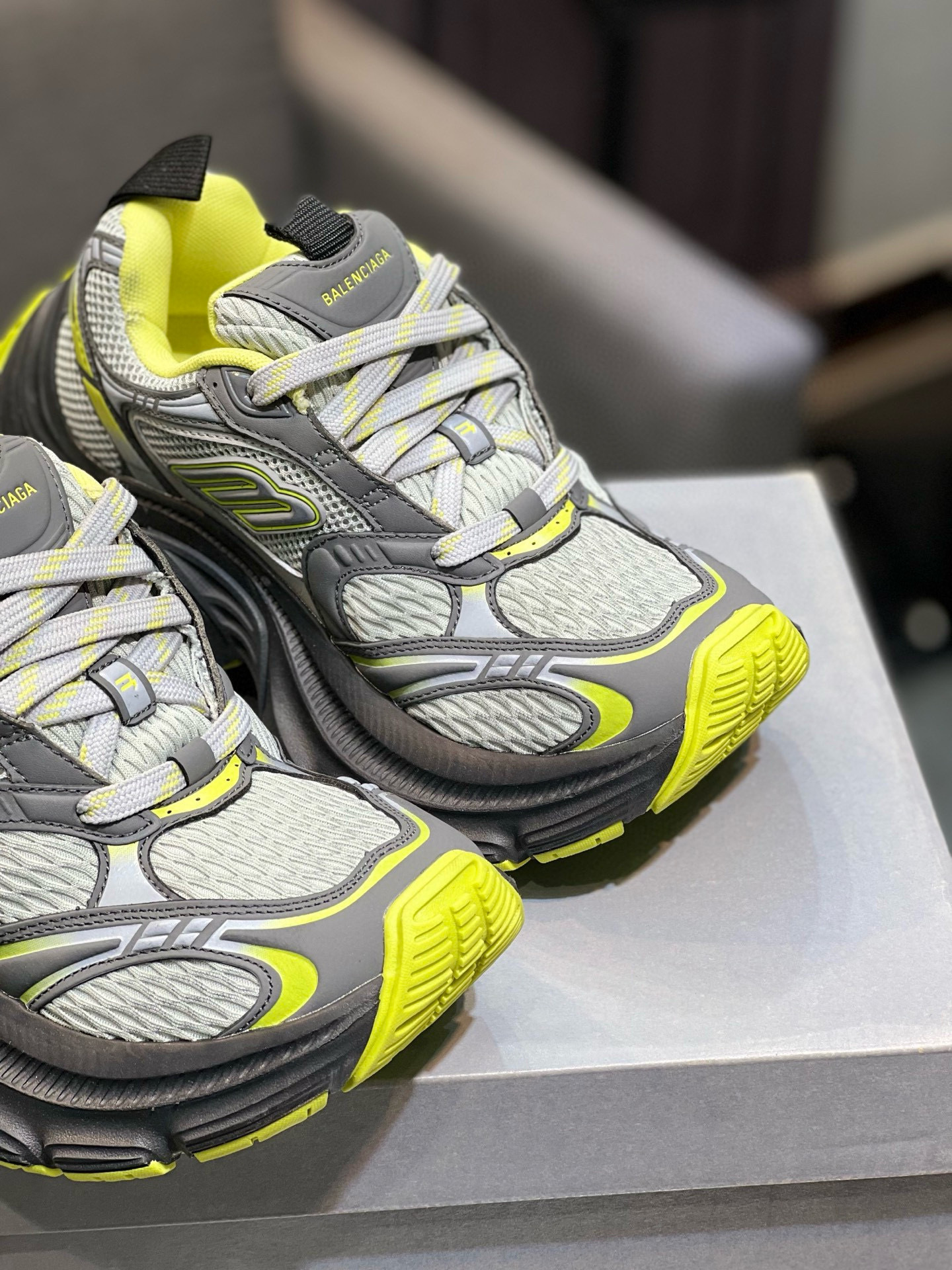 balenciaga unisex sneakers 35/46 - gray/neon yellow - Image 8