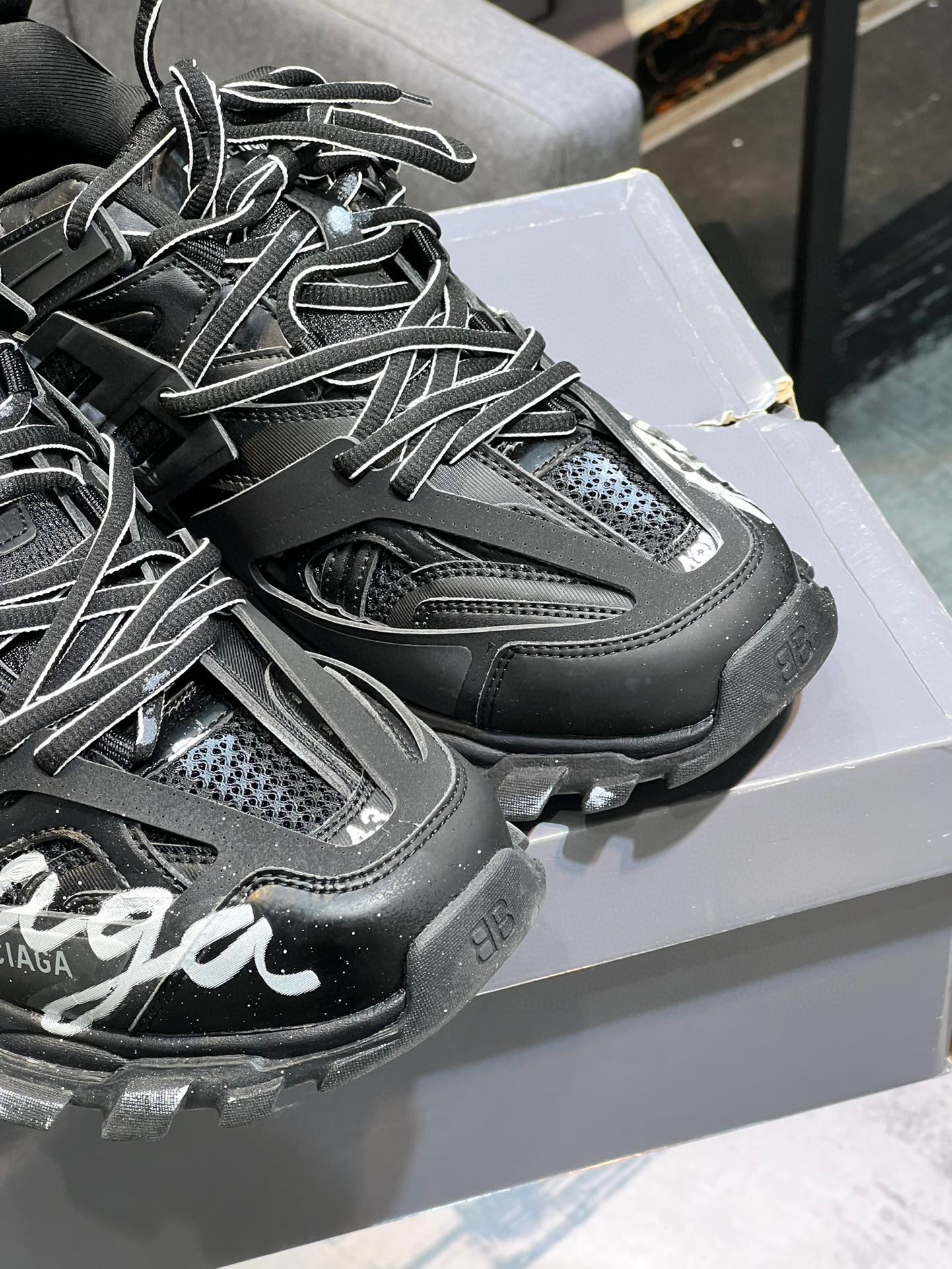 balenciaga unisex sneakers size 35-44 - black - Image 8