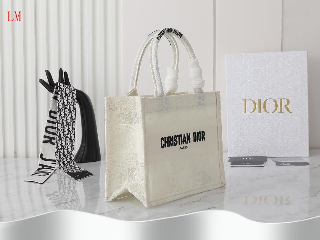 dior 26.5x21x14 cm white lace tote bag - Image 8