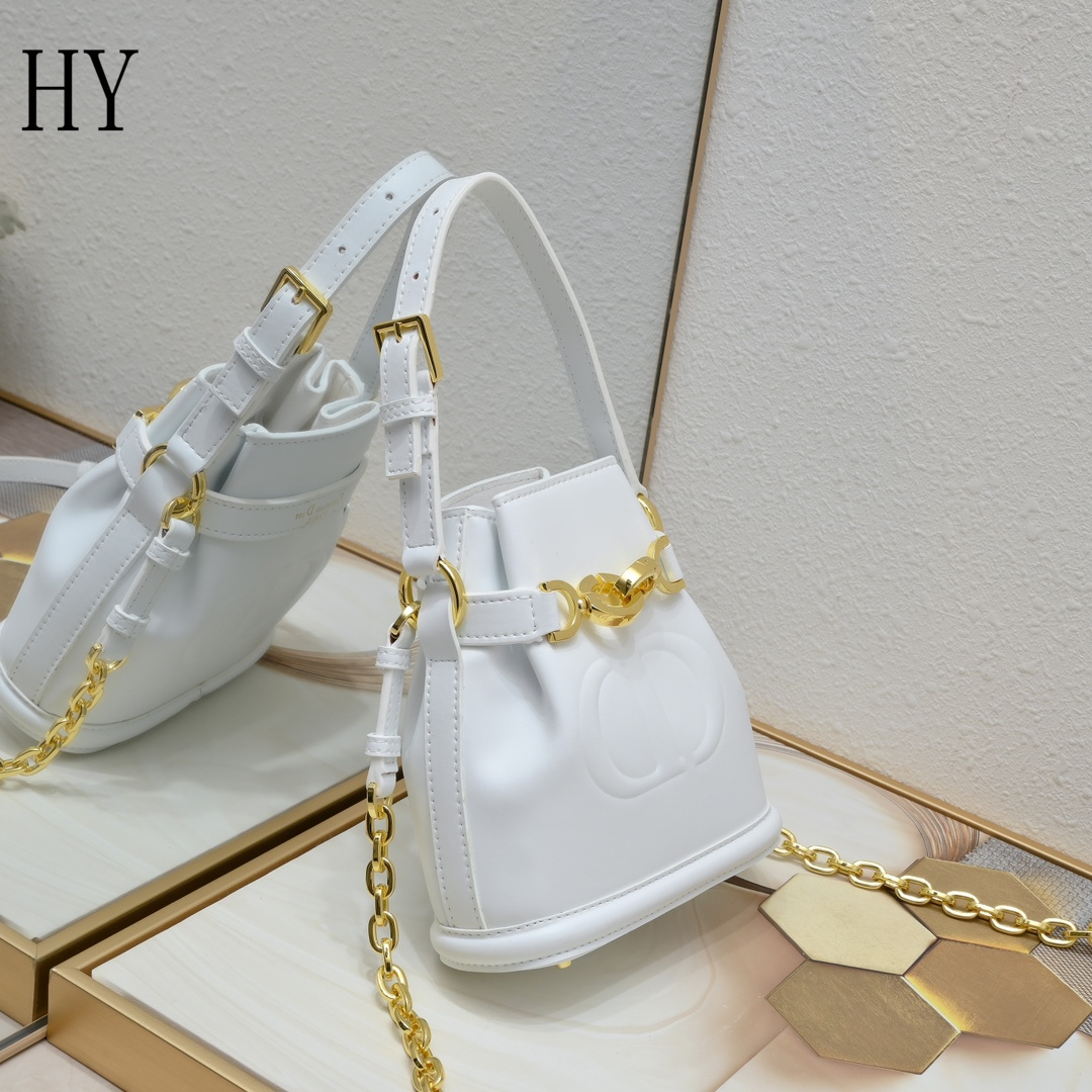 dior white bucket bag with gold chain - 17x7x18 cm - Image 8