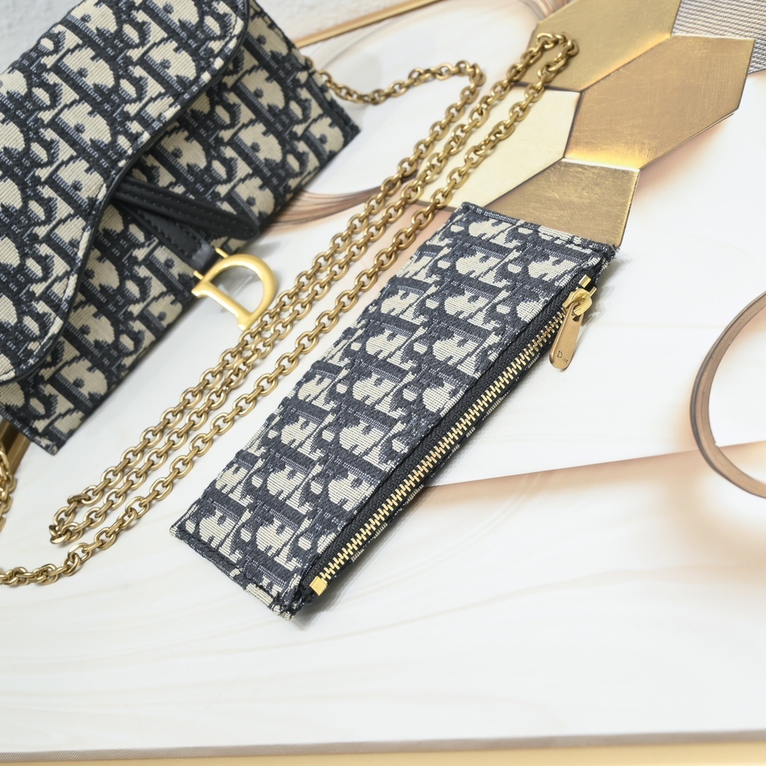 dior 19*11 monogram canvas clutch with chain - Image 8