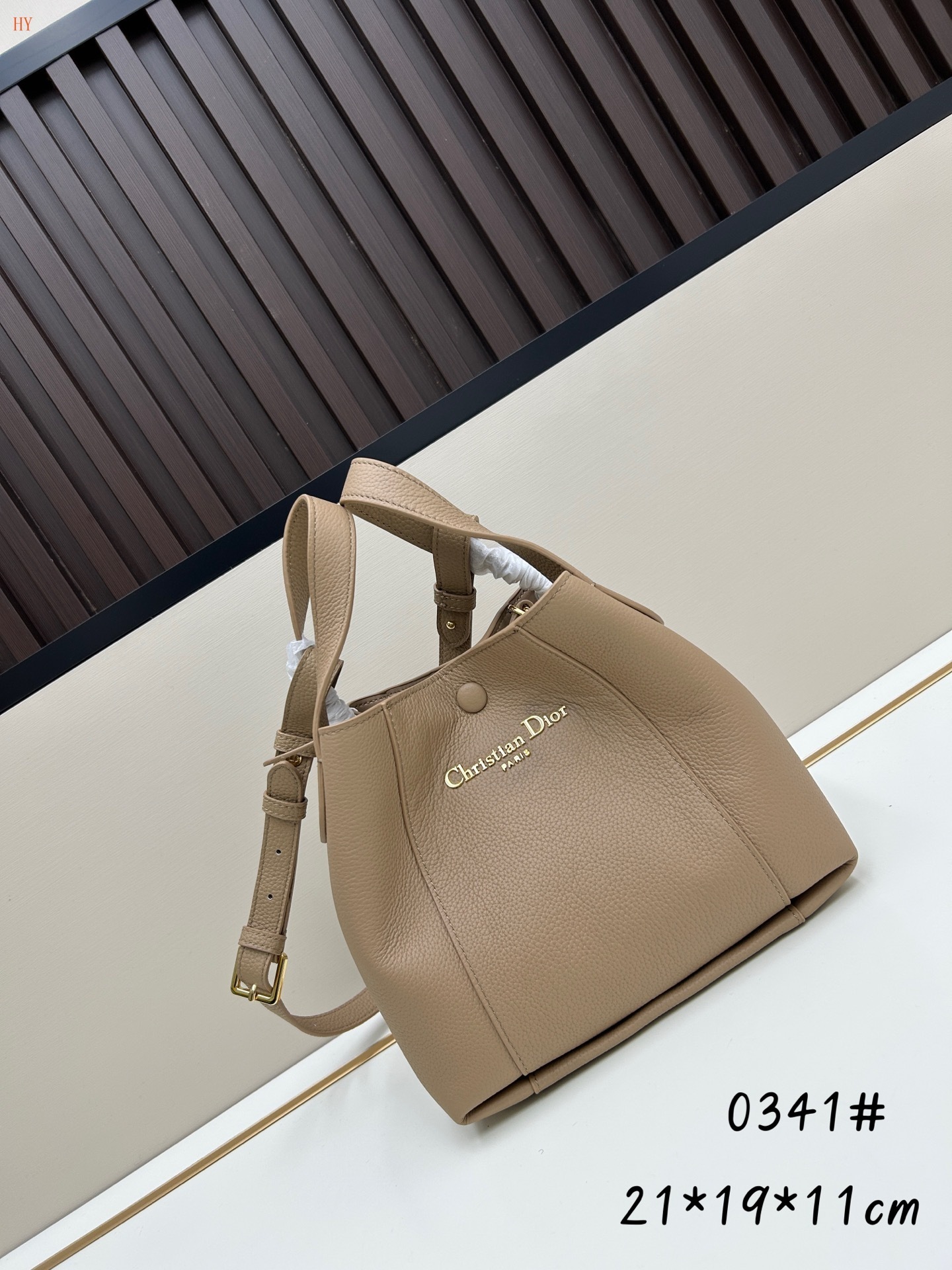 dior christian dior handbag - 21x19x11 cm