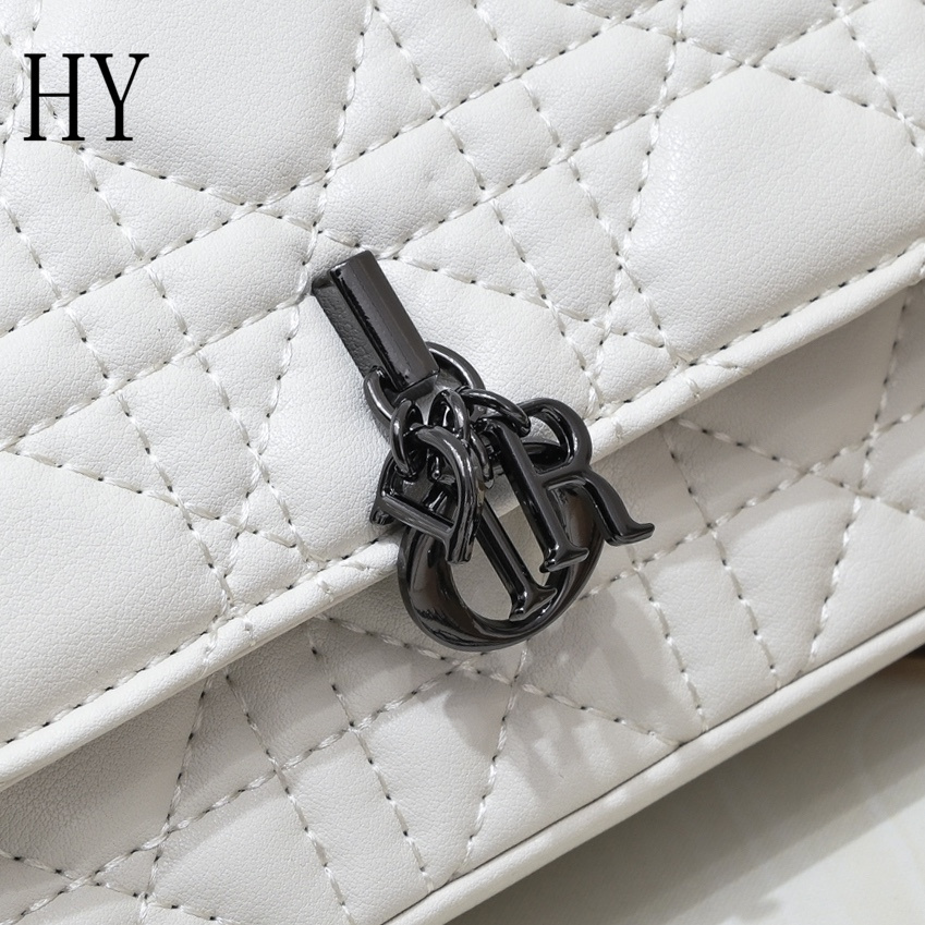dior quilted white crossbody bag - 18.5 x 10 x 4 cm - Image 8