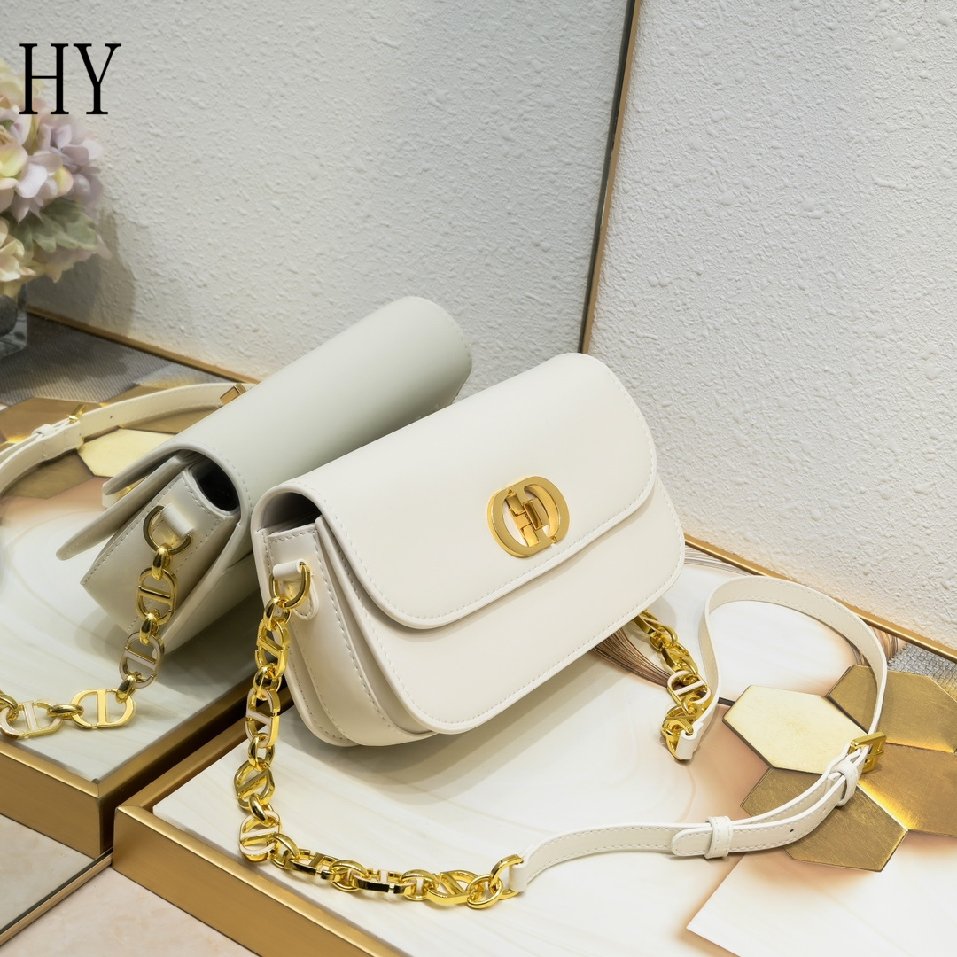 dior white leather crossbody bag - 22x13x6.5 cm - Image 8
