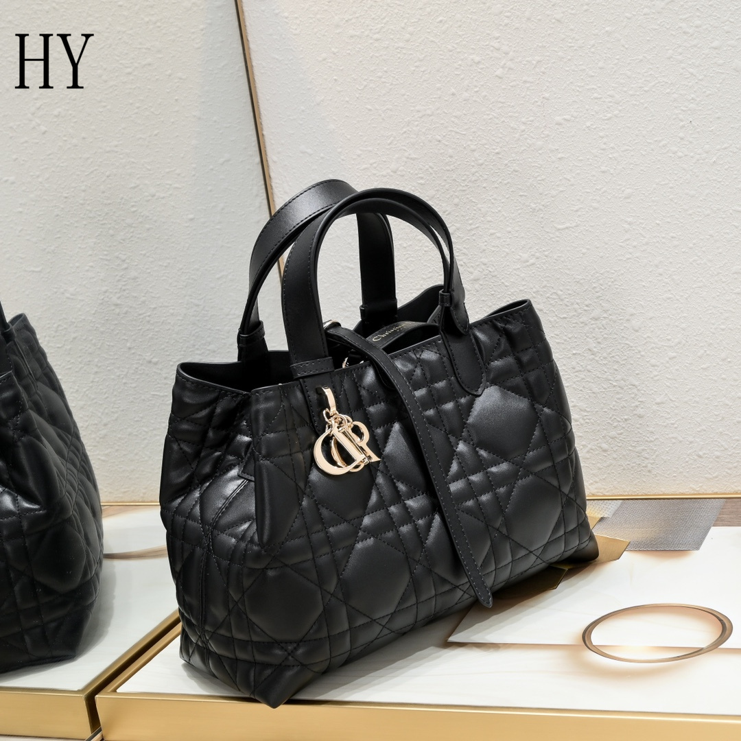 dior black quilted handbag with pouch - 28.5x19x21cm - Image 8