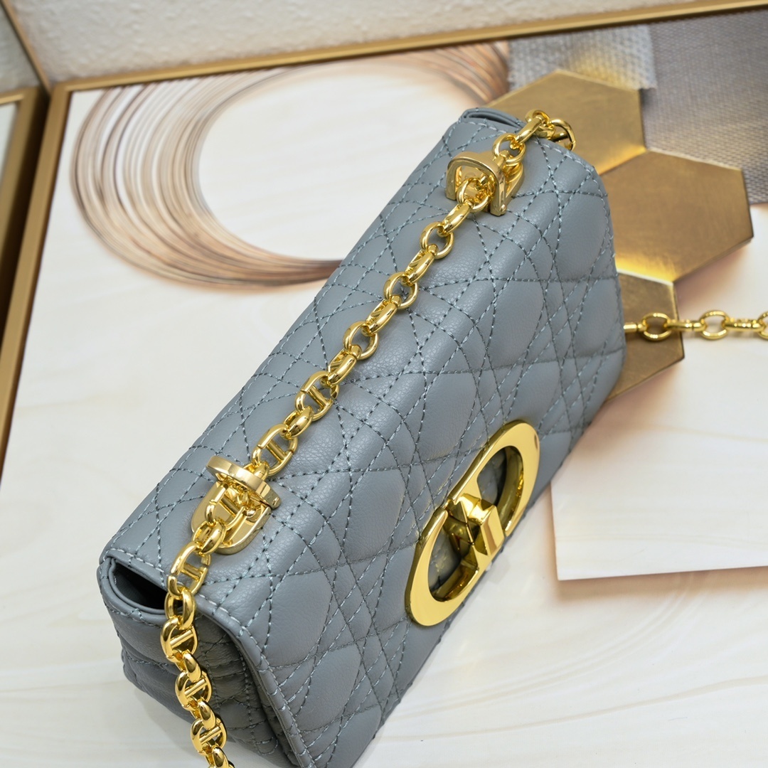 dior 21-13-8 quilted gray bag with gold chain - Image 8